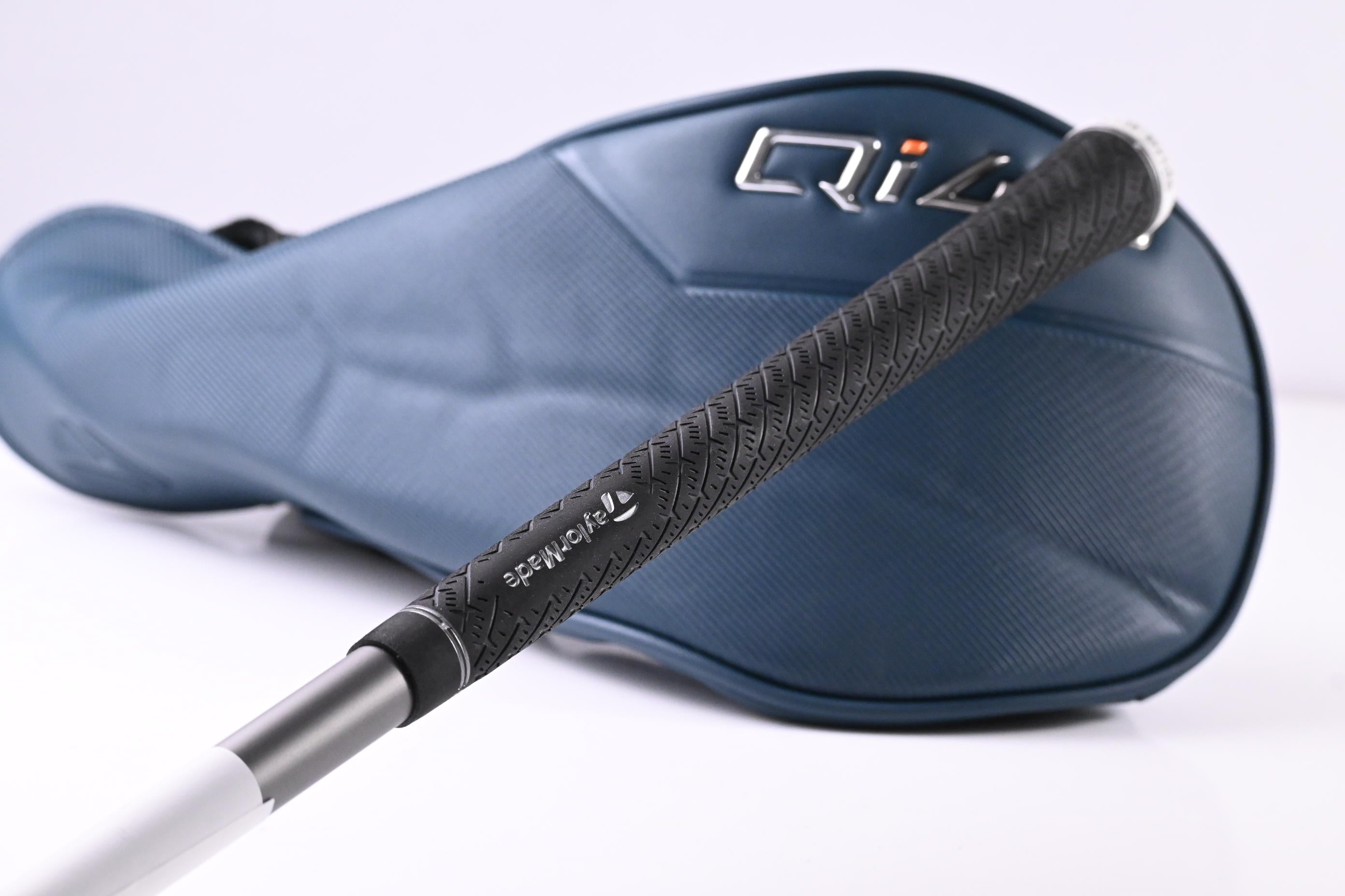Taylormade Qi4D Max Lite Driver / 10.5 Degree / Regular Flex REAX Blue 40 Shaft