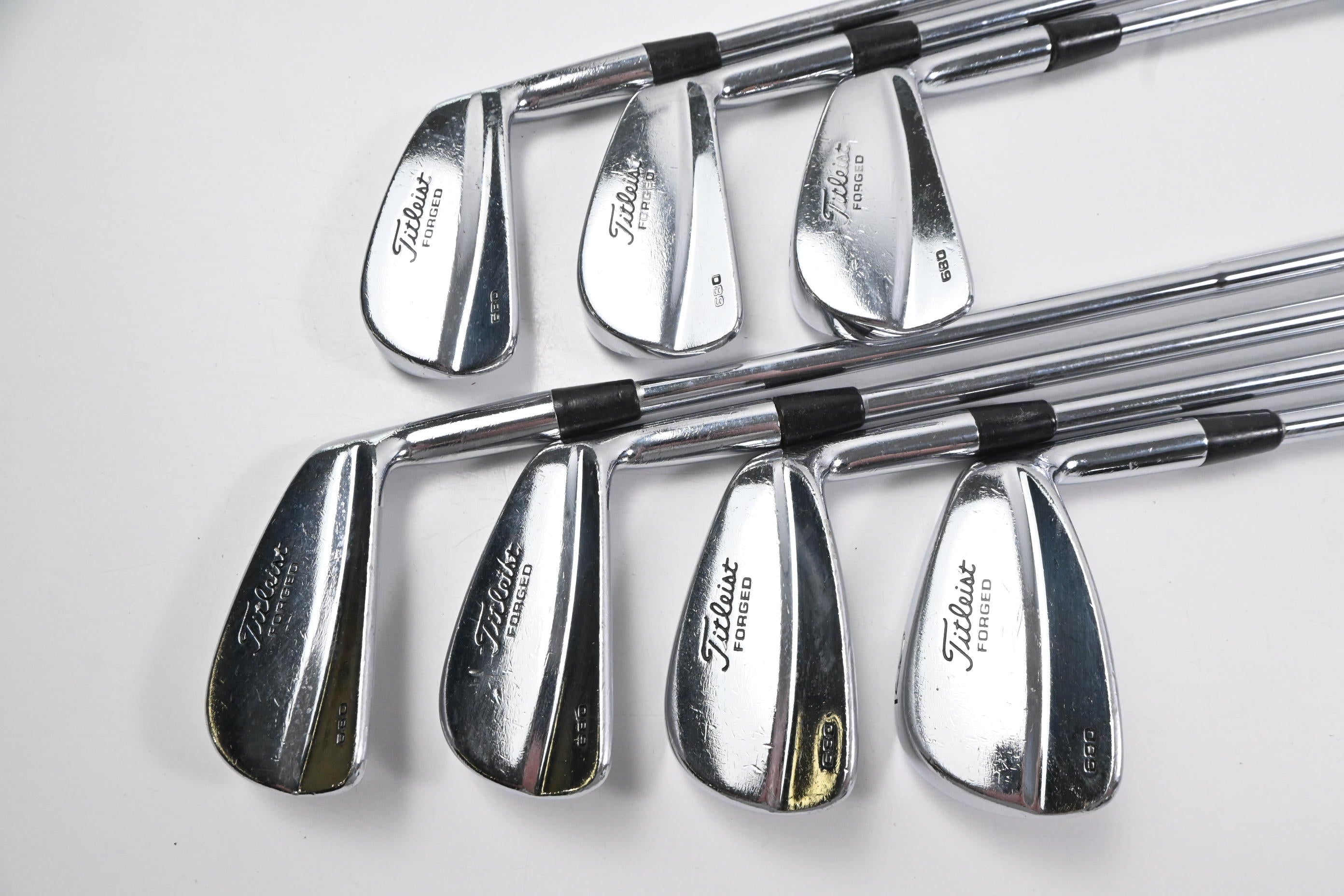 Titleist 680 Forged Irons / 3-9i / Stiff Flex Dynamic Gold SensiCore S300 Shafts