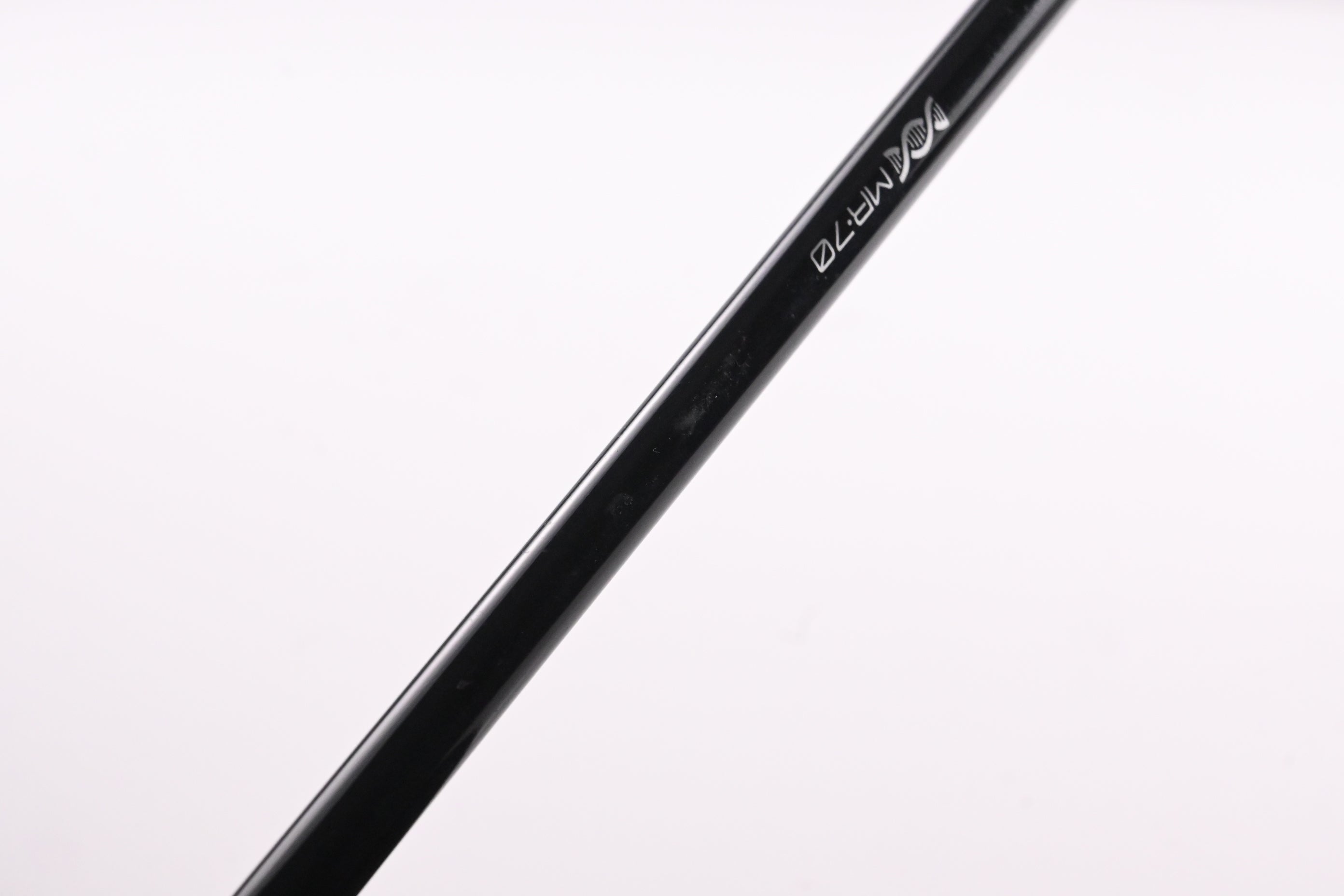 Taylormade M4 Driver / 9.5 Degree / Regular Flex Kai'li Red 60 Shaft