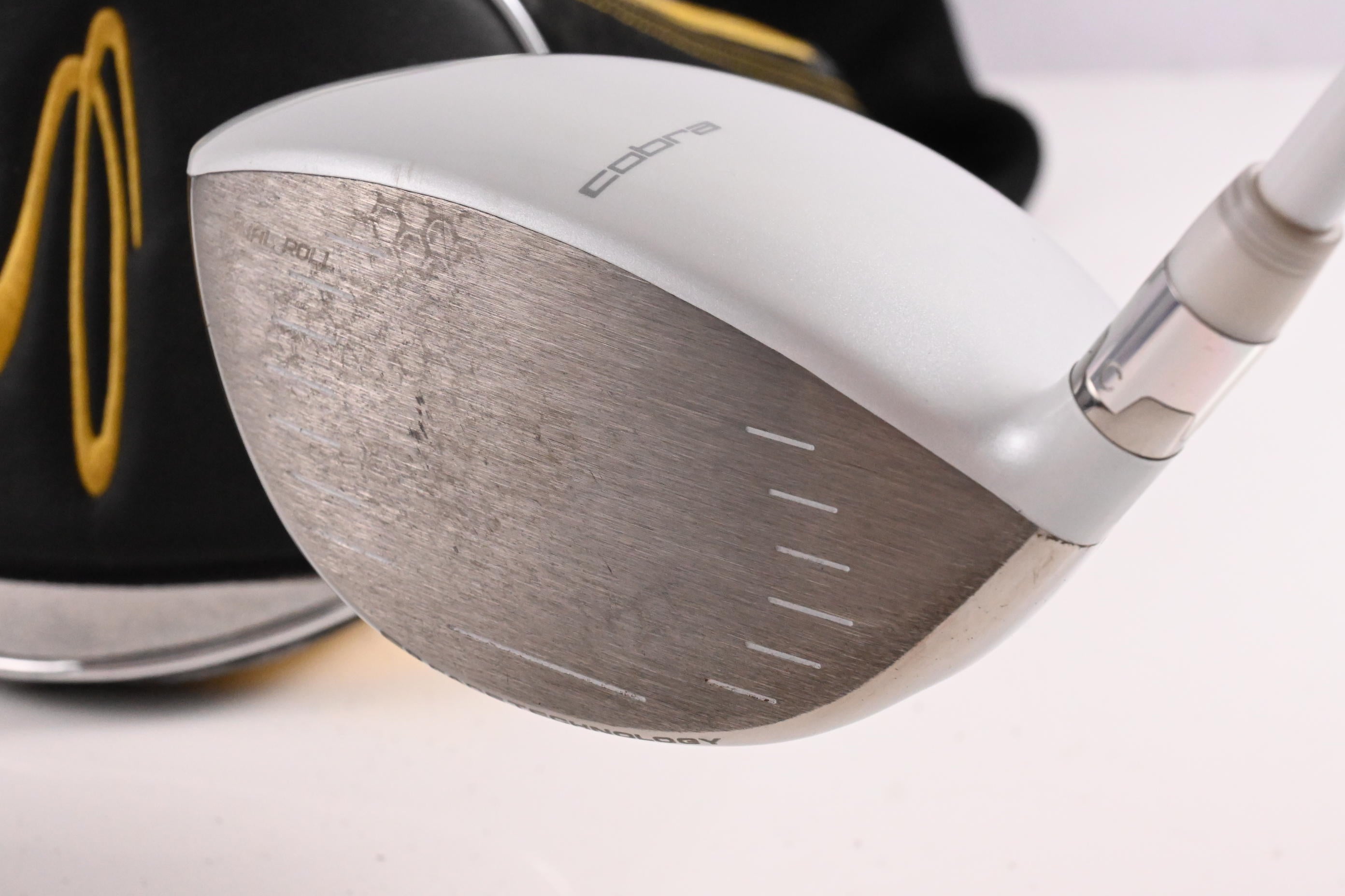 Cobra ZL Encore Driver / 8.5 Degree / Stiff Flex Fujikura Motore F1 55 Shaft