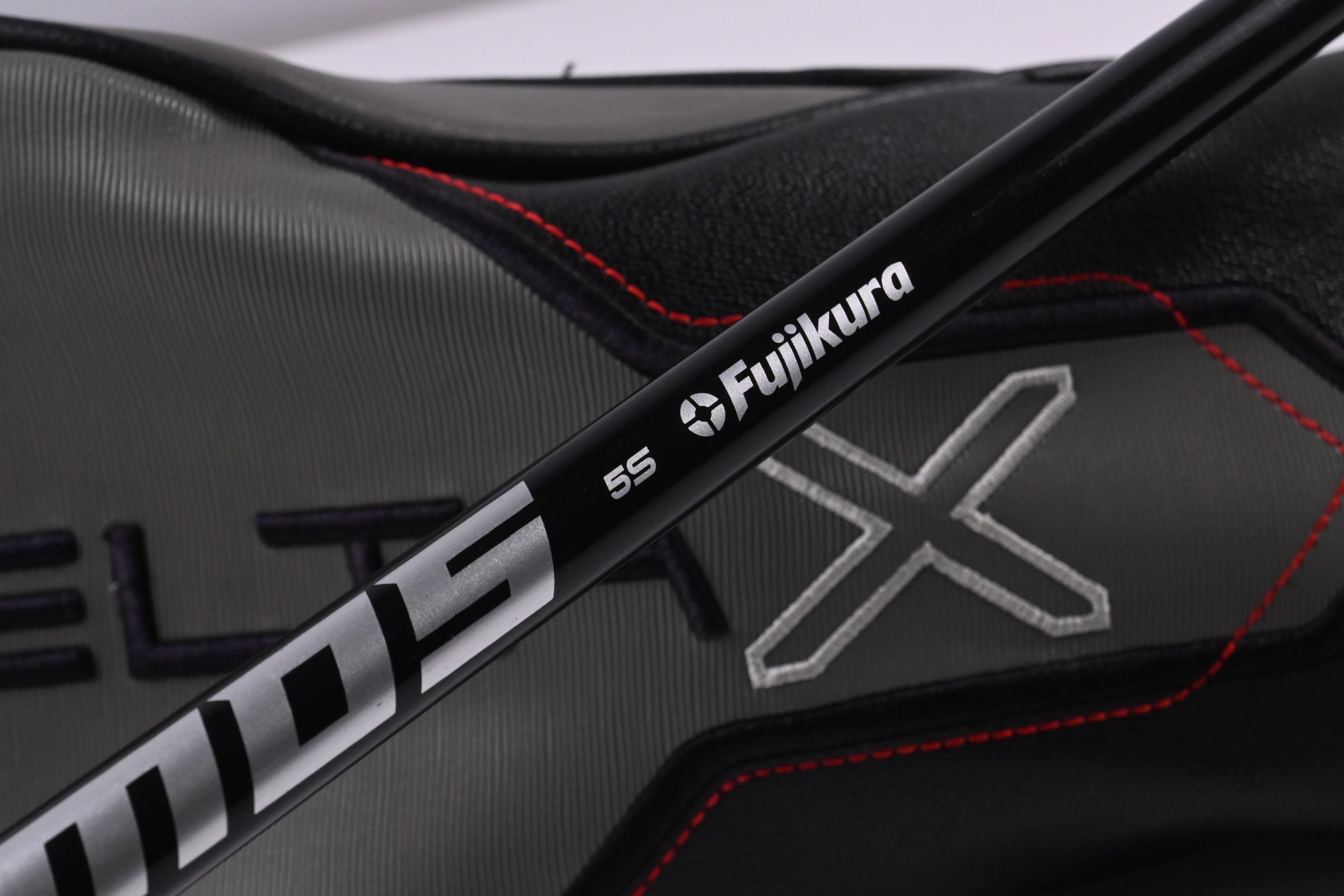 Benross Delta X Driver / 10.5 Degree / Stiff Flex Fujikura Atmos Red 5 Shaft