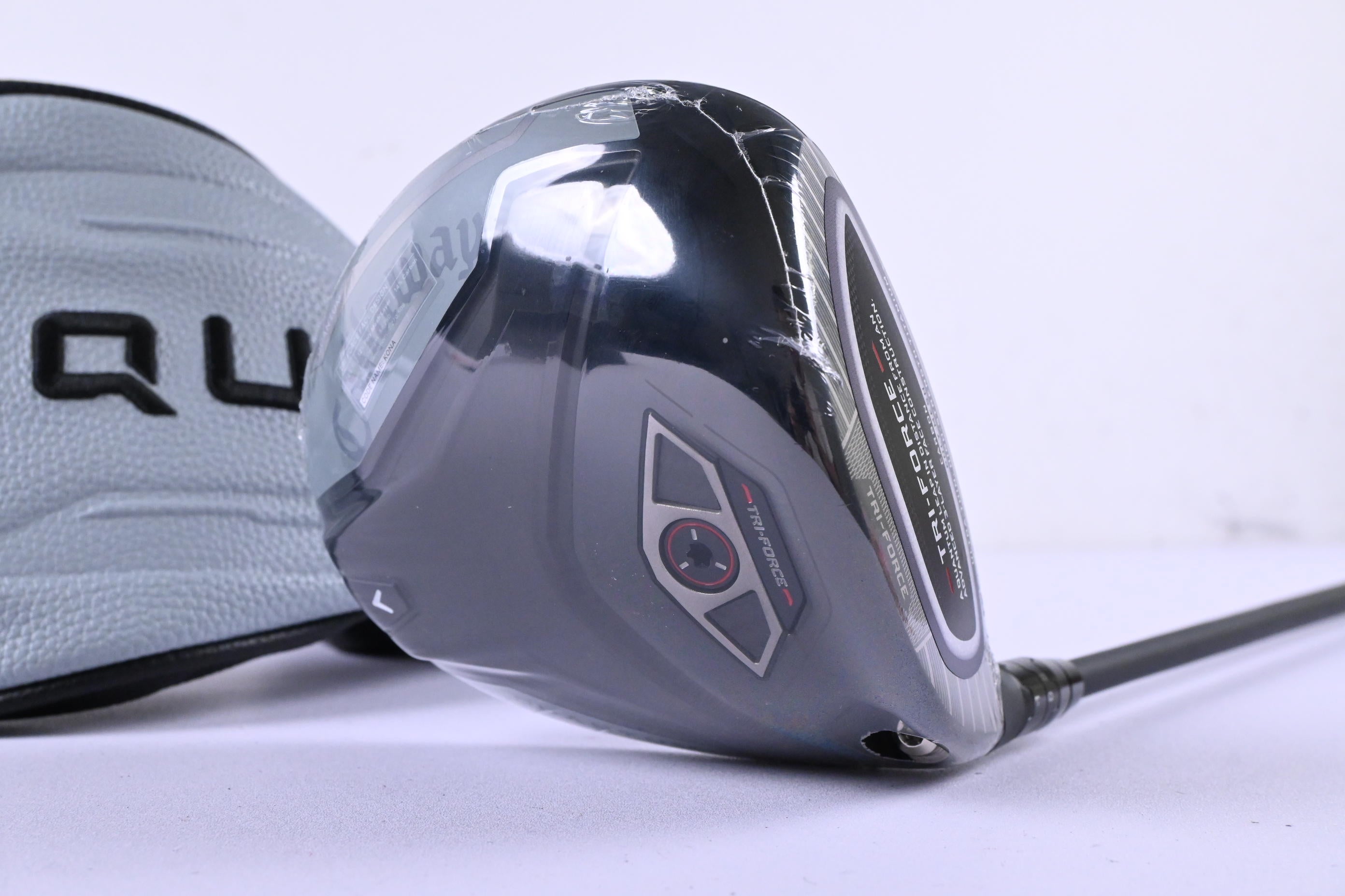 Callaway Quantum Max D Driver / 10.5 Degree / Regular Flex Vanquish 4 Shaft