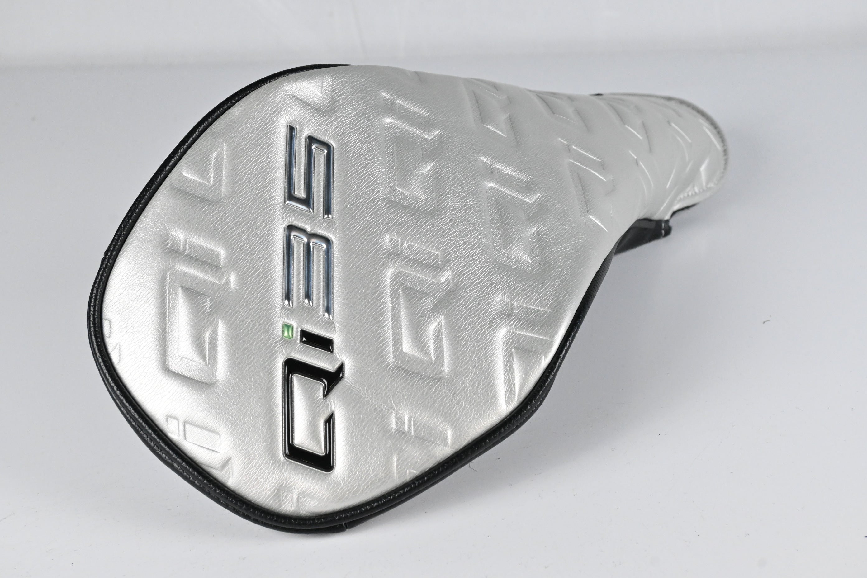 Taylormade Qi35 LS Driver / 9 Degree / Regular Flex Fujikura Airspeeder 50 Shaft