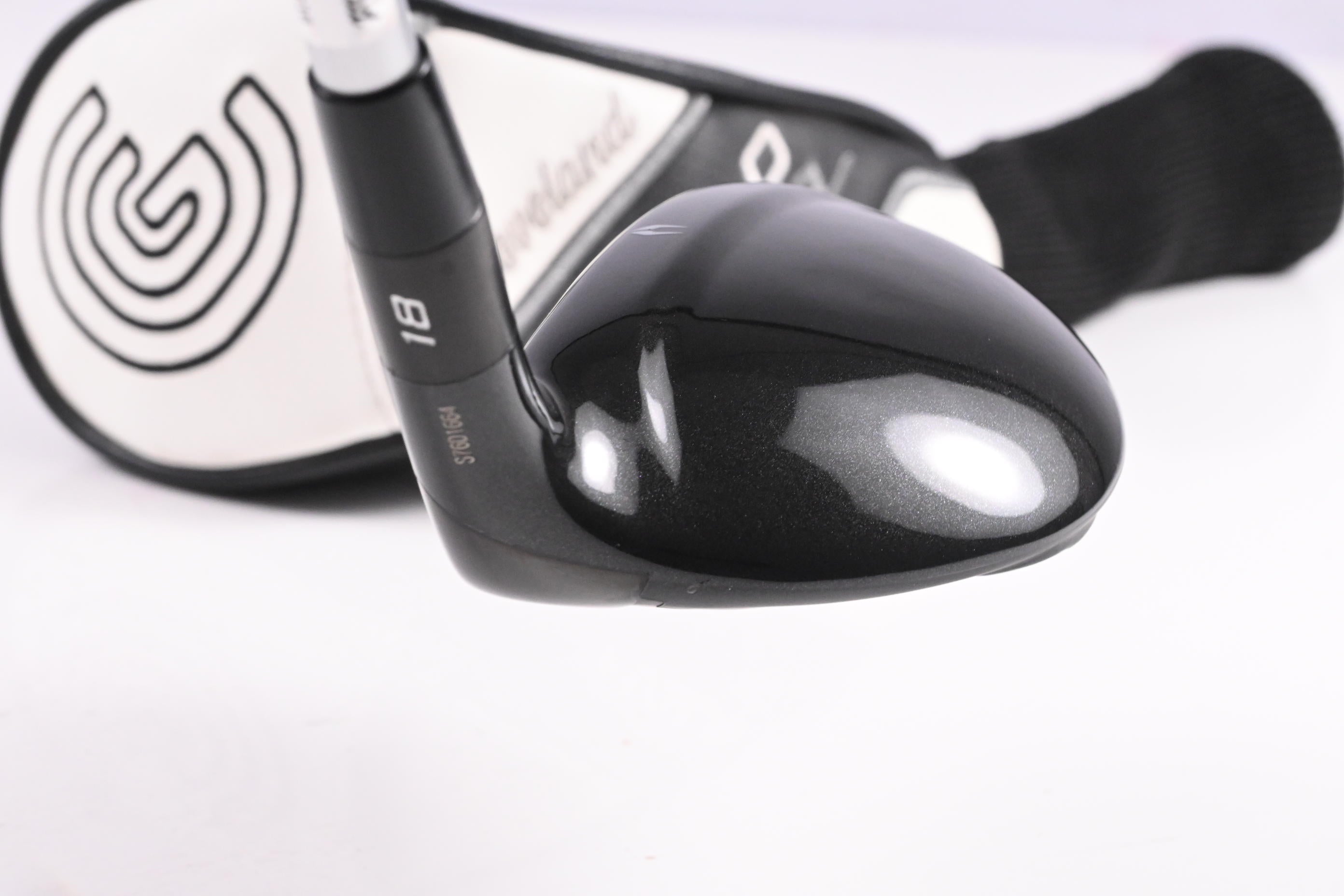 Cleveland Halo XL #3 Hybrid / 18 Degree / Senior Flex Aldila Ascent 50 Shaft