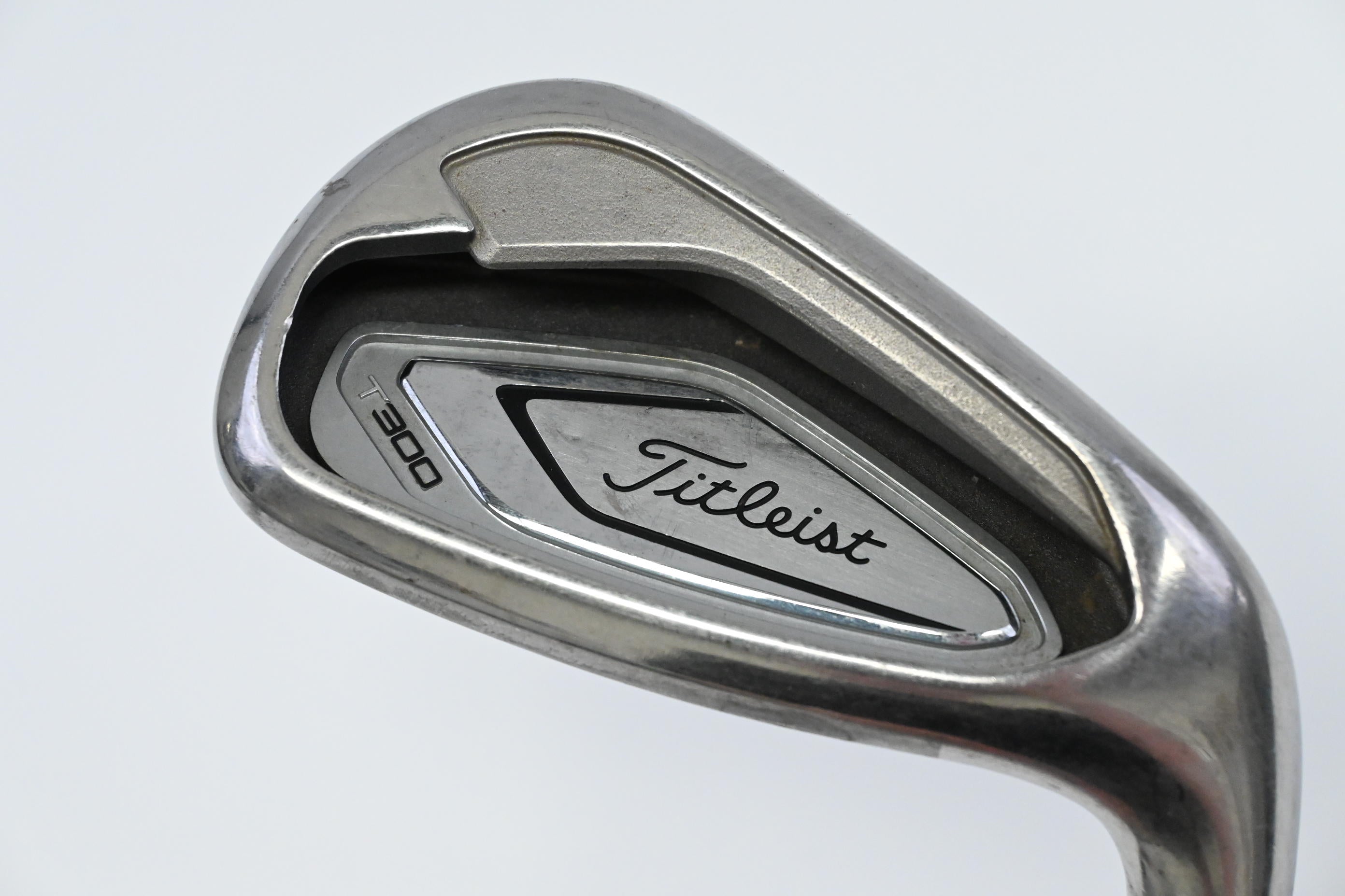 Titleist T300 2019 #8 Iron / Regular Flex AMT Red R300 Shaft