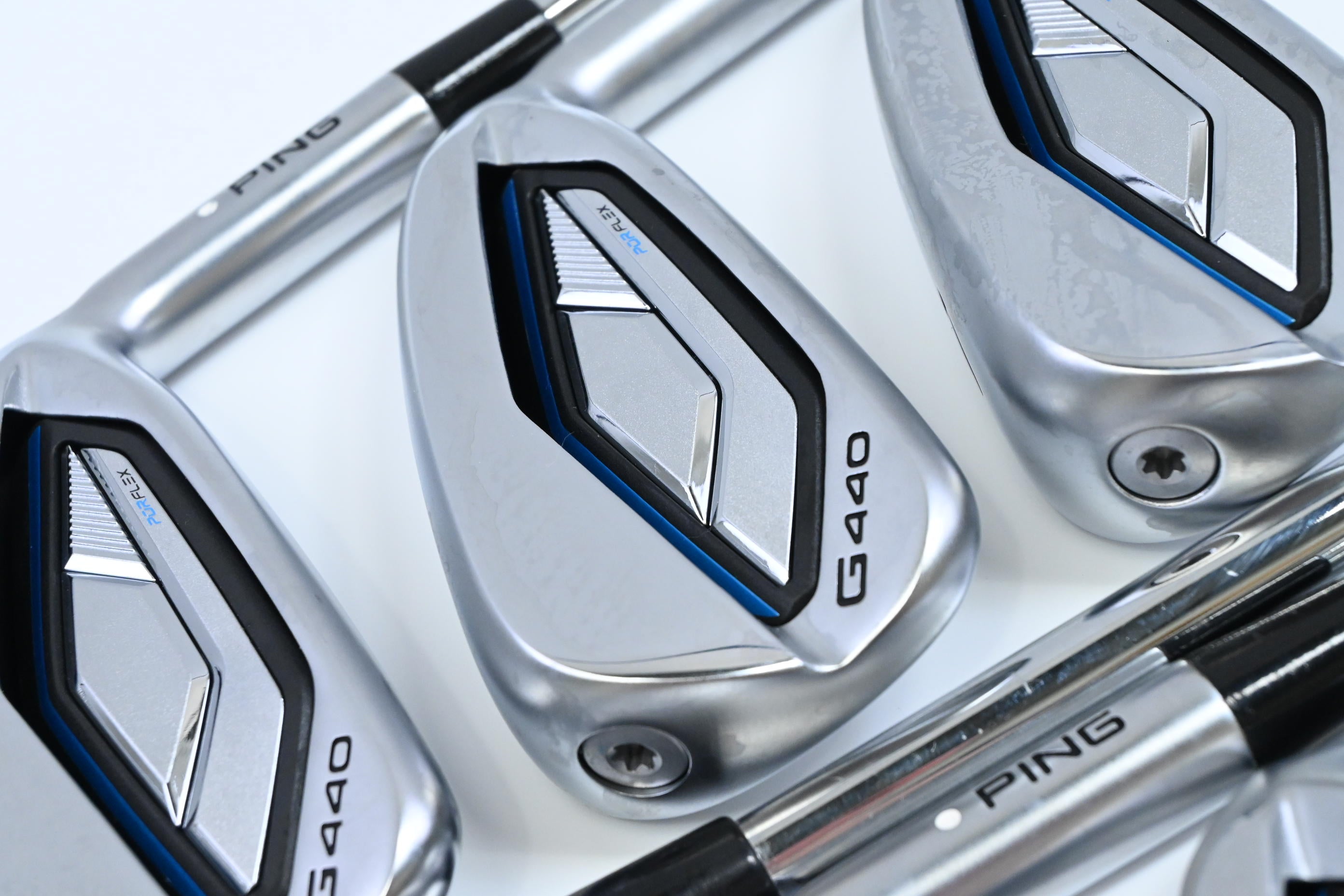 Ping G440 Irons / 5-PW+UW / White Dot / X-Flex KBS Tour 130 Shafts