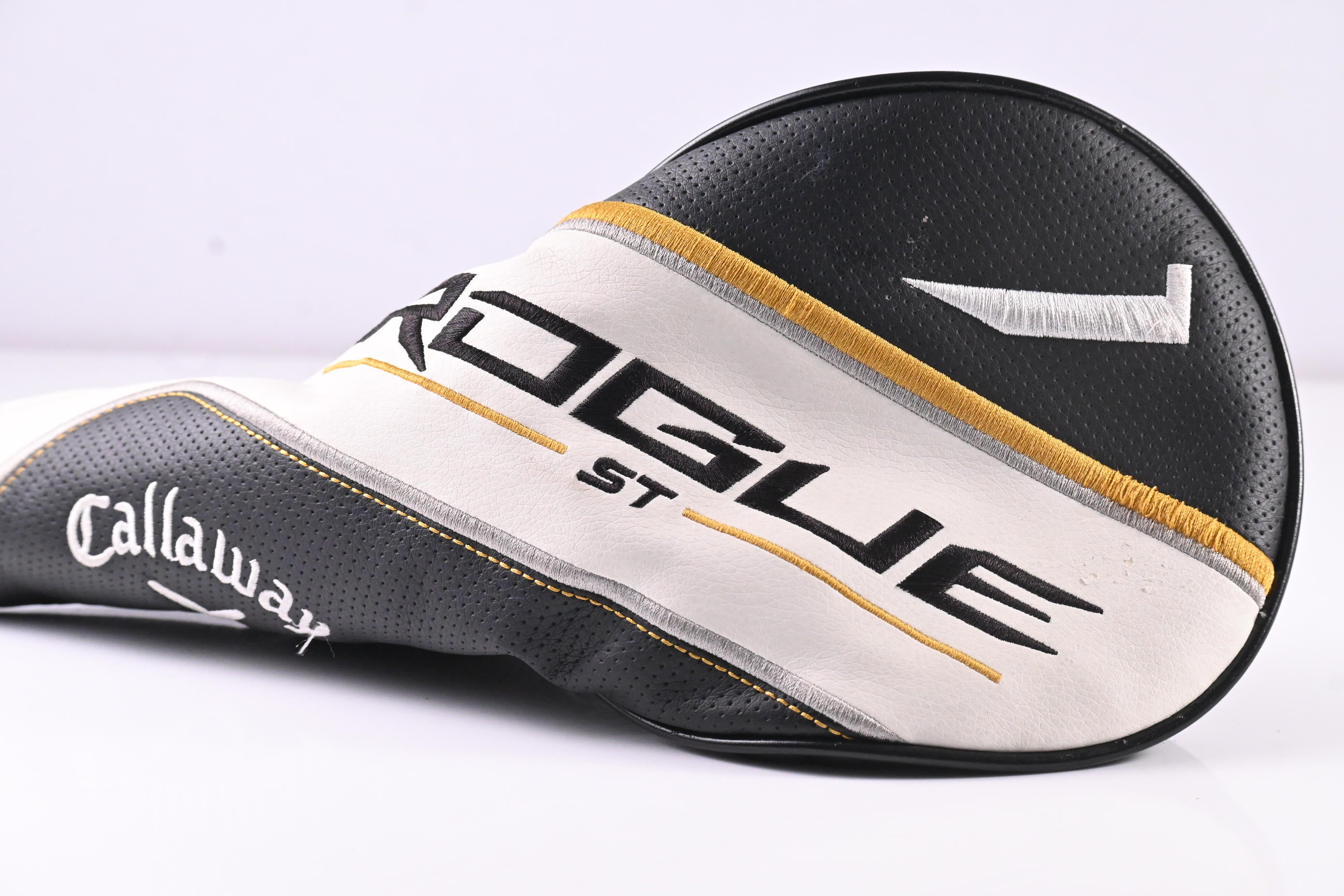 Callaway Rogue ST MAX Driver / 10.5 Degree / Stiff Flex Fujikura Pro 62 Shaft