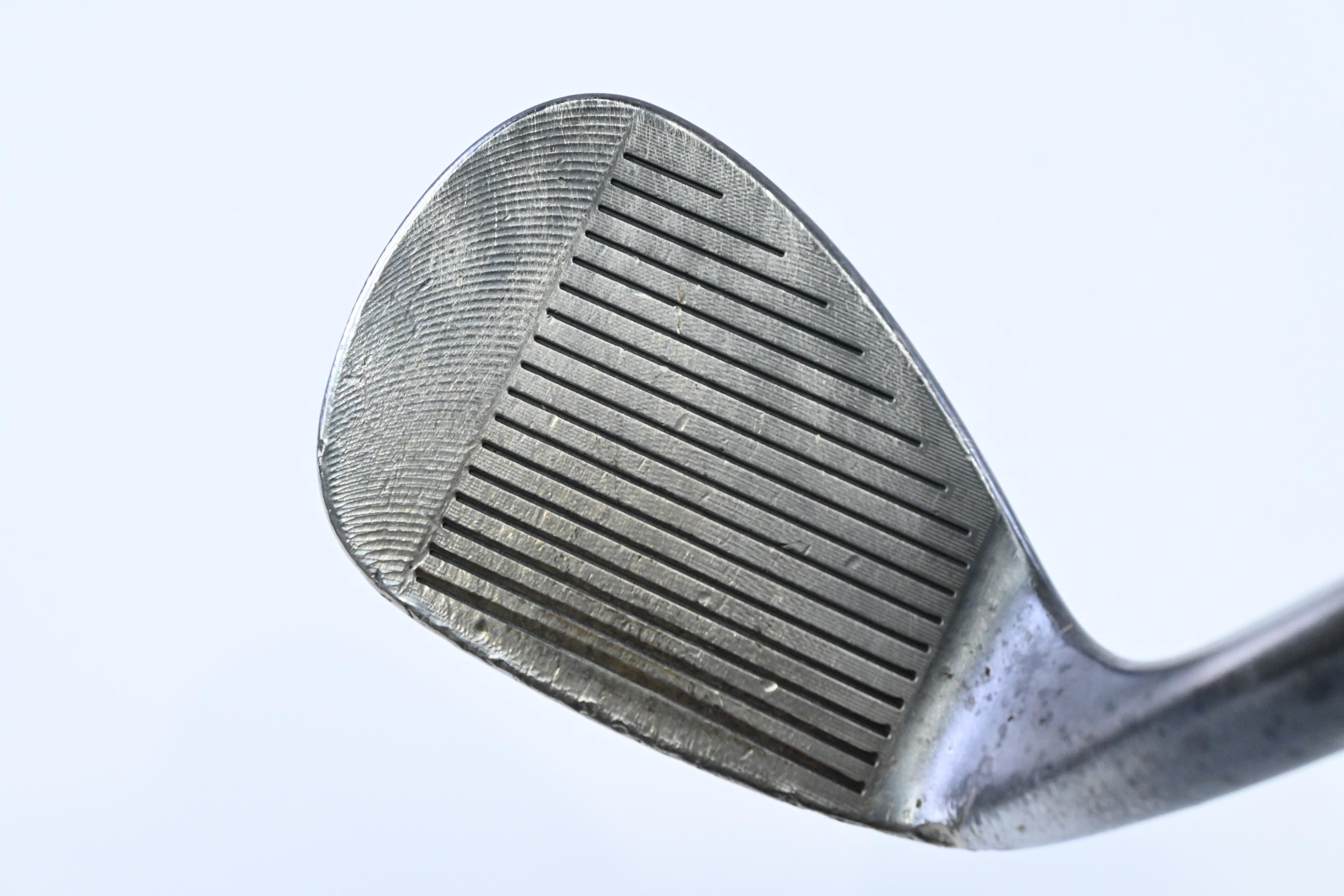 Cleveland RTX-4 Sand Wedge / 54 Degree / Stiff Flex Dynamic Gold S400 Shaft