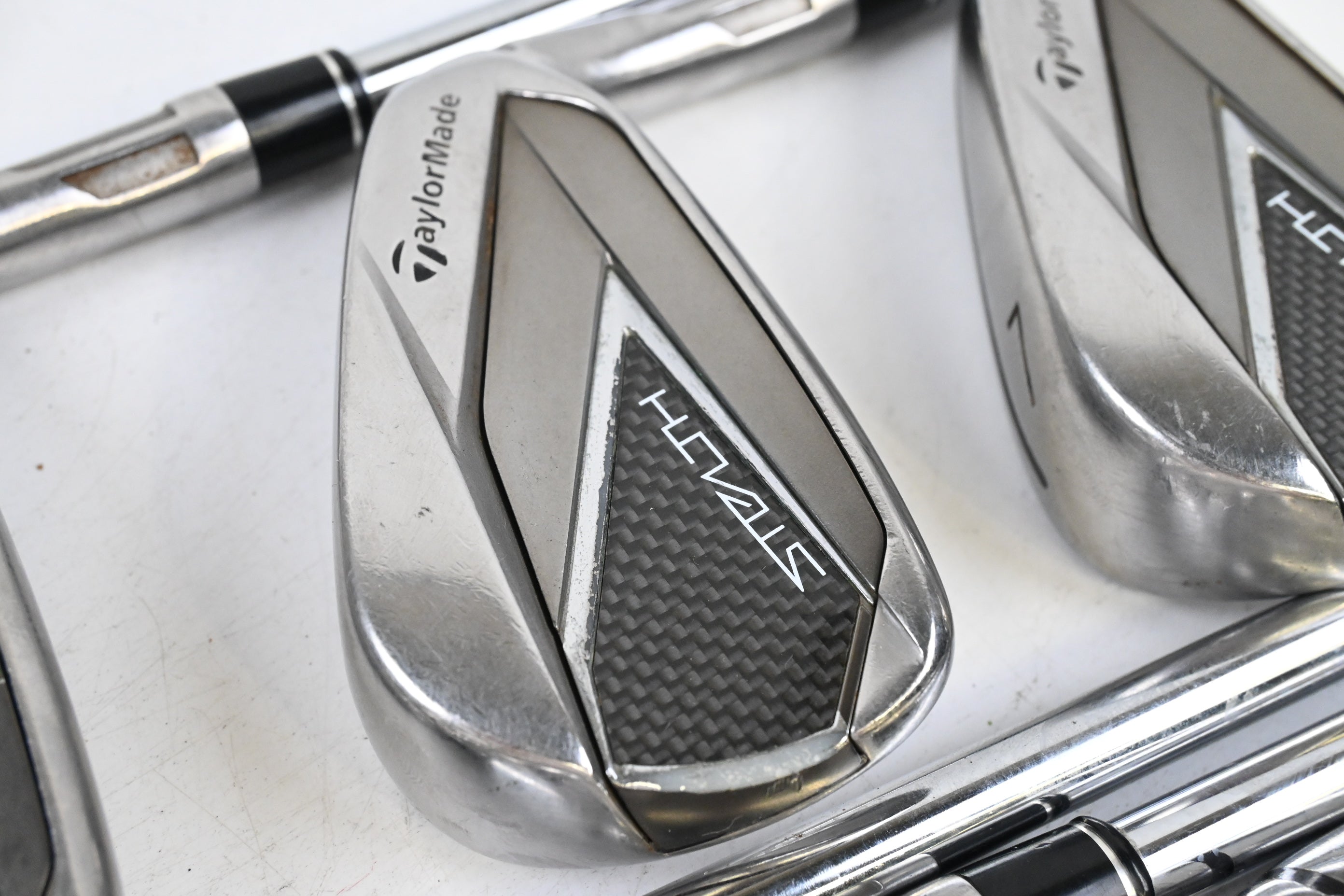 Taylormade Stealth Irons / 5-PW+SW / Regular Flex KBS MAX 85 Shafts