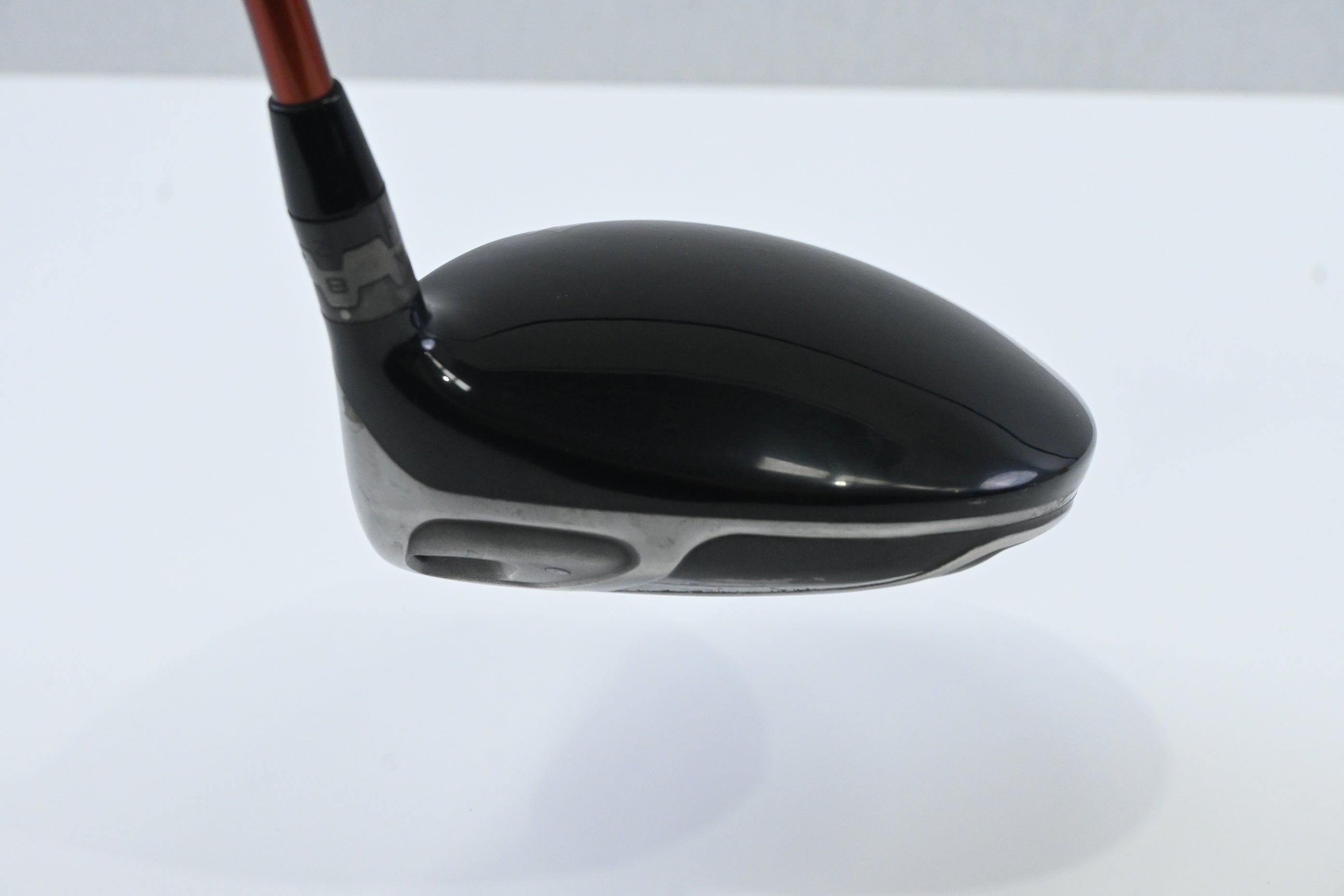 Titleist 910 D3 Driver / 9.5 Degree / Regular Flex Diamana 'ilima 61 Shaft