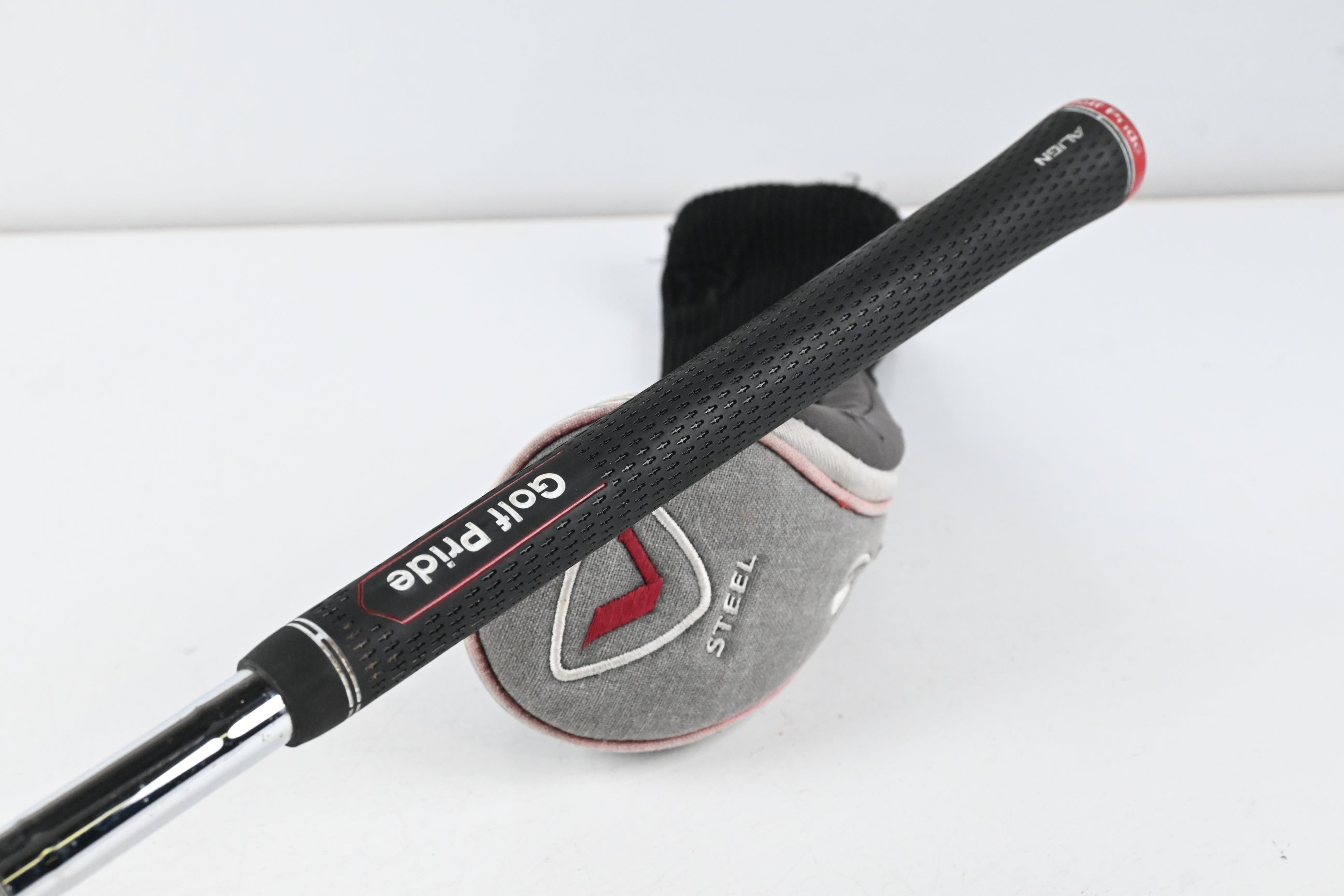 Taylormade V-Steel #5 Wood / 17 Degree / Regular Flex Dynamic Gold Lite