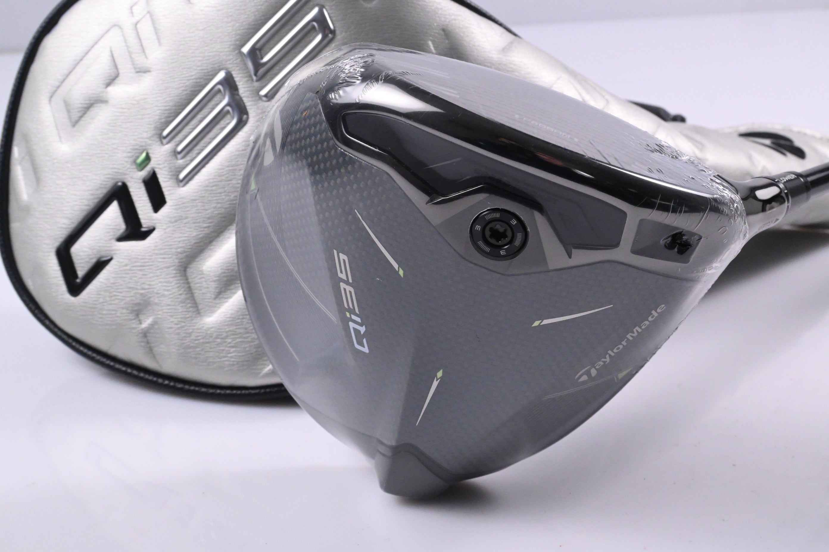 Taylormade Qi35 Driver / 9 Degree / Regular Flex Ventus TR Red 5 Shaft