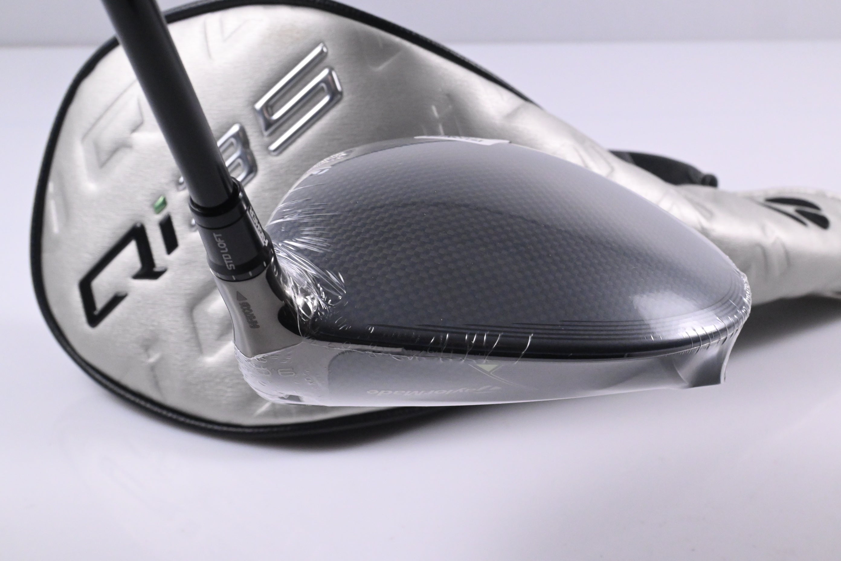 Taylormade Qi35 Driver / 9 Degree / Regular Flex Ventus TR Red 5 Shaft