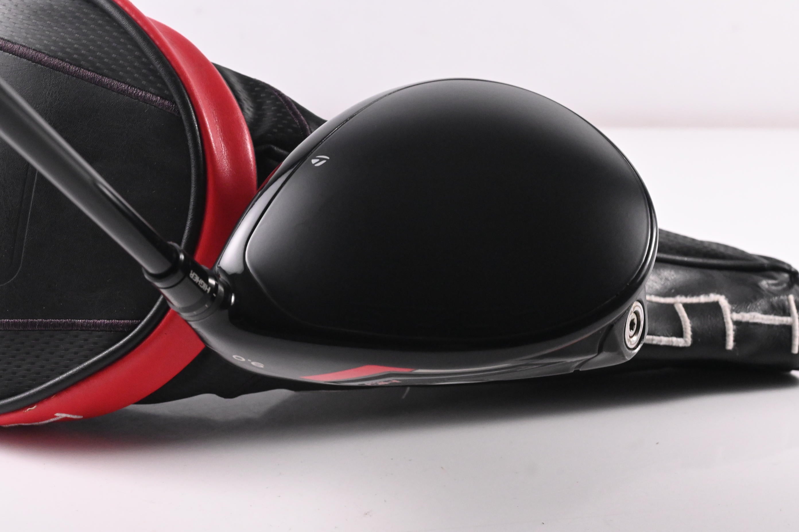 Taylormade Stealth HD Driver / 9 Degree / Regular Flex Ventus Red 5 Shaft