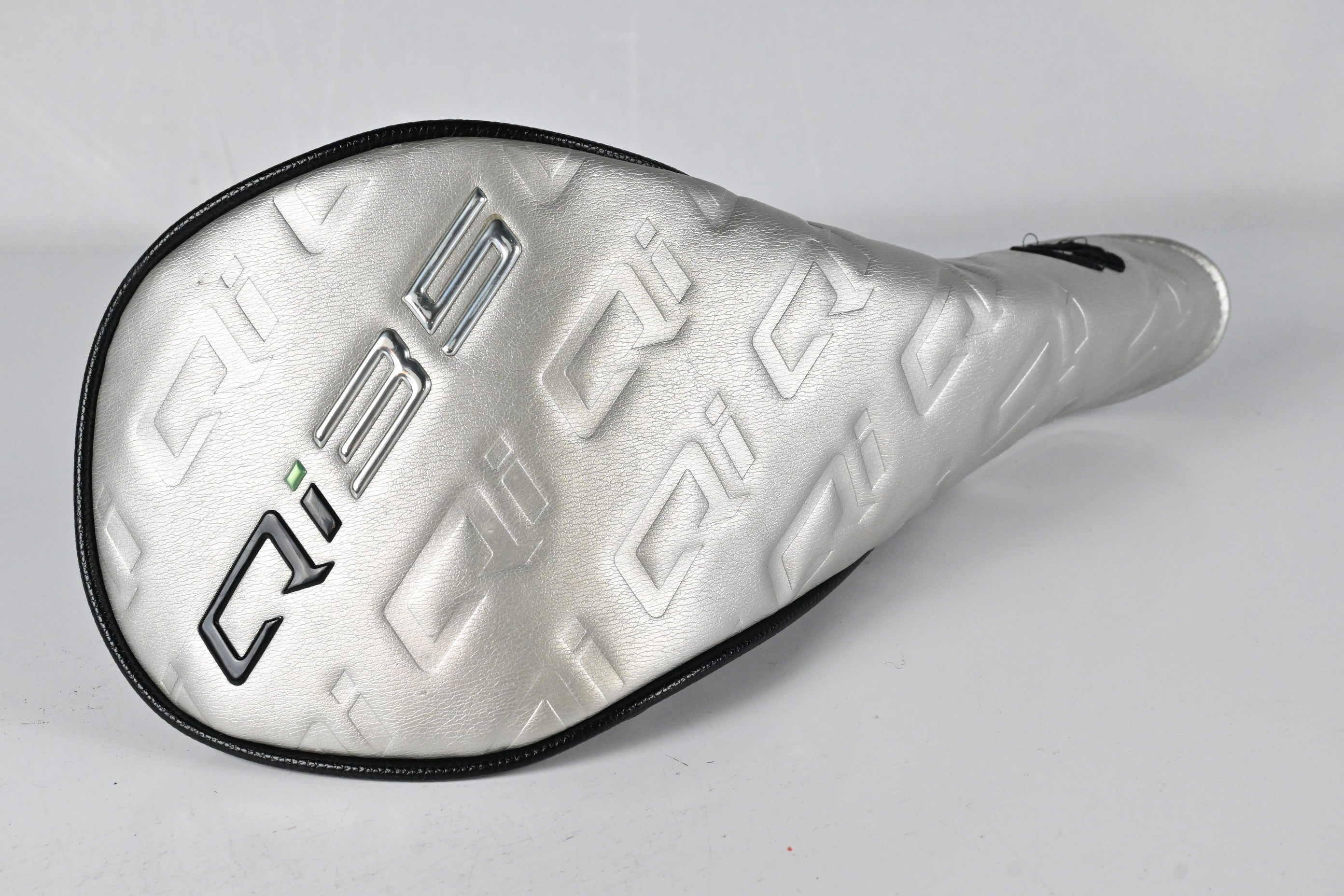 Taylormade Qi35 Max Lite Driver / 12 Degree / Regular Flex Vanquish 4 Shaft