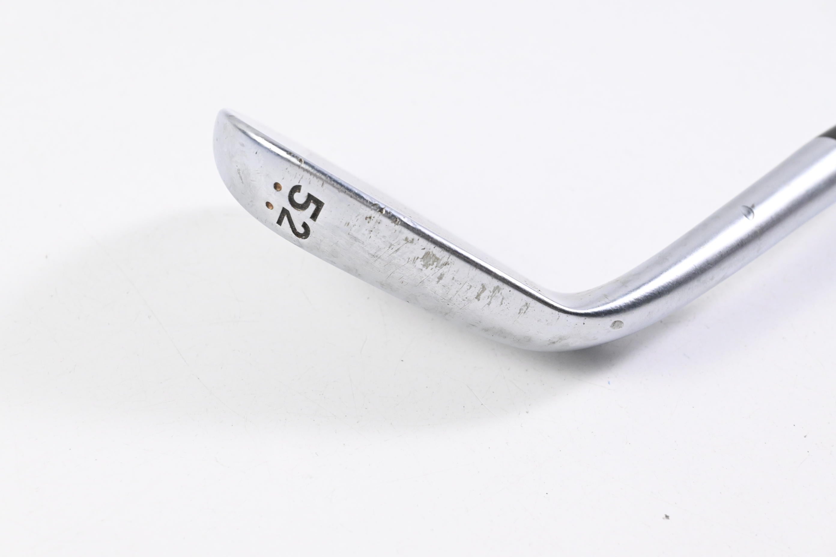 Cleveland 588 Precision Forged Gap Wedge / 52 Degree / Wedge Flex Tour Concept