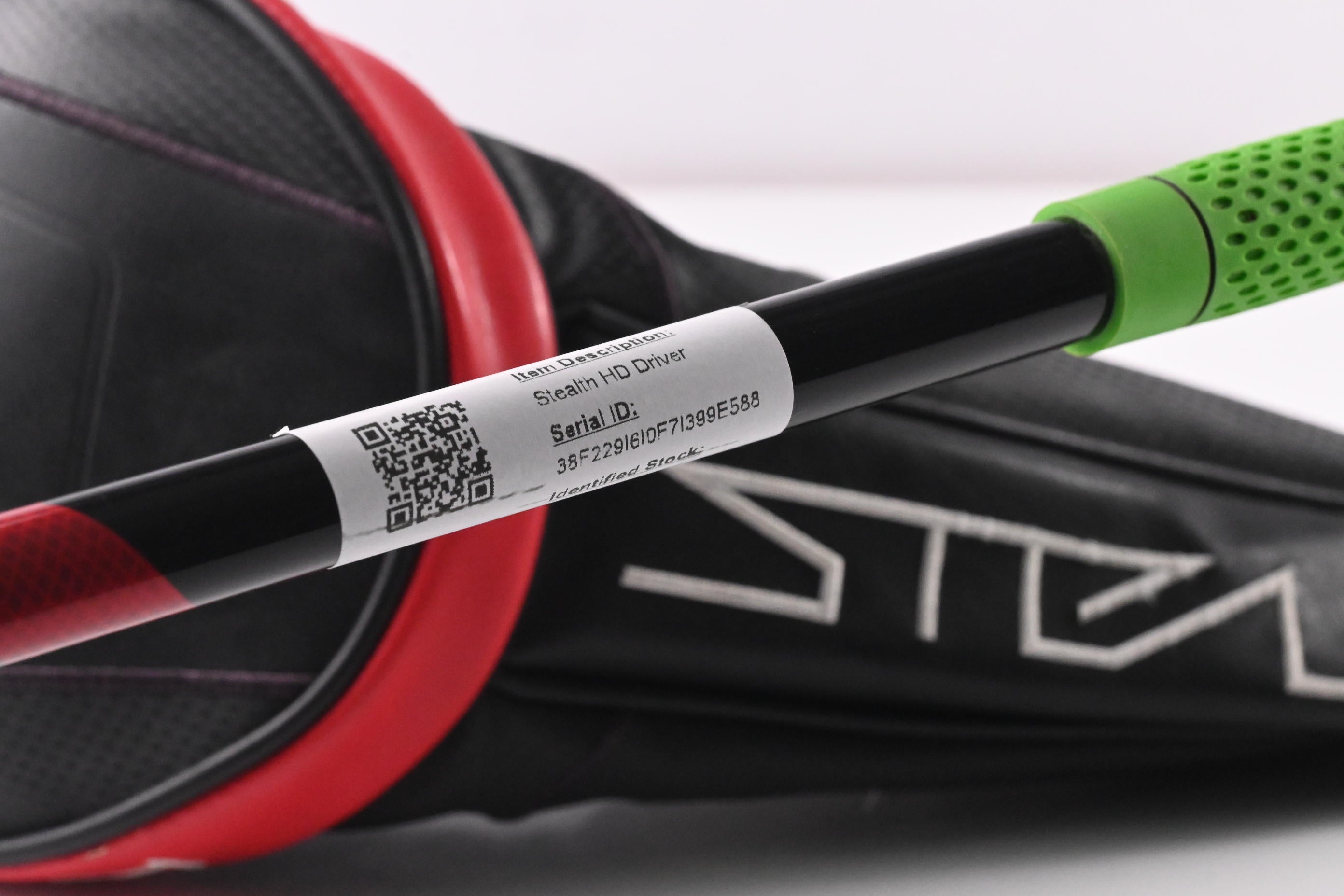Taylormade Stealth HD Driver / 9 Degree / Regular Flex Ventus Red 5 Shaft