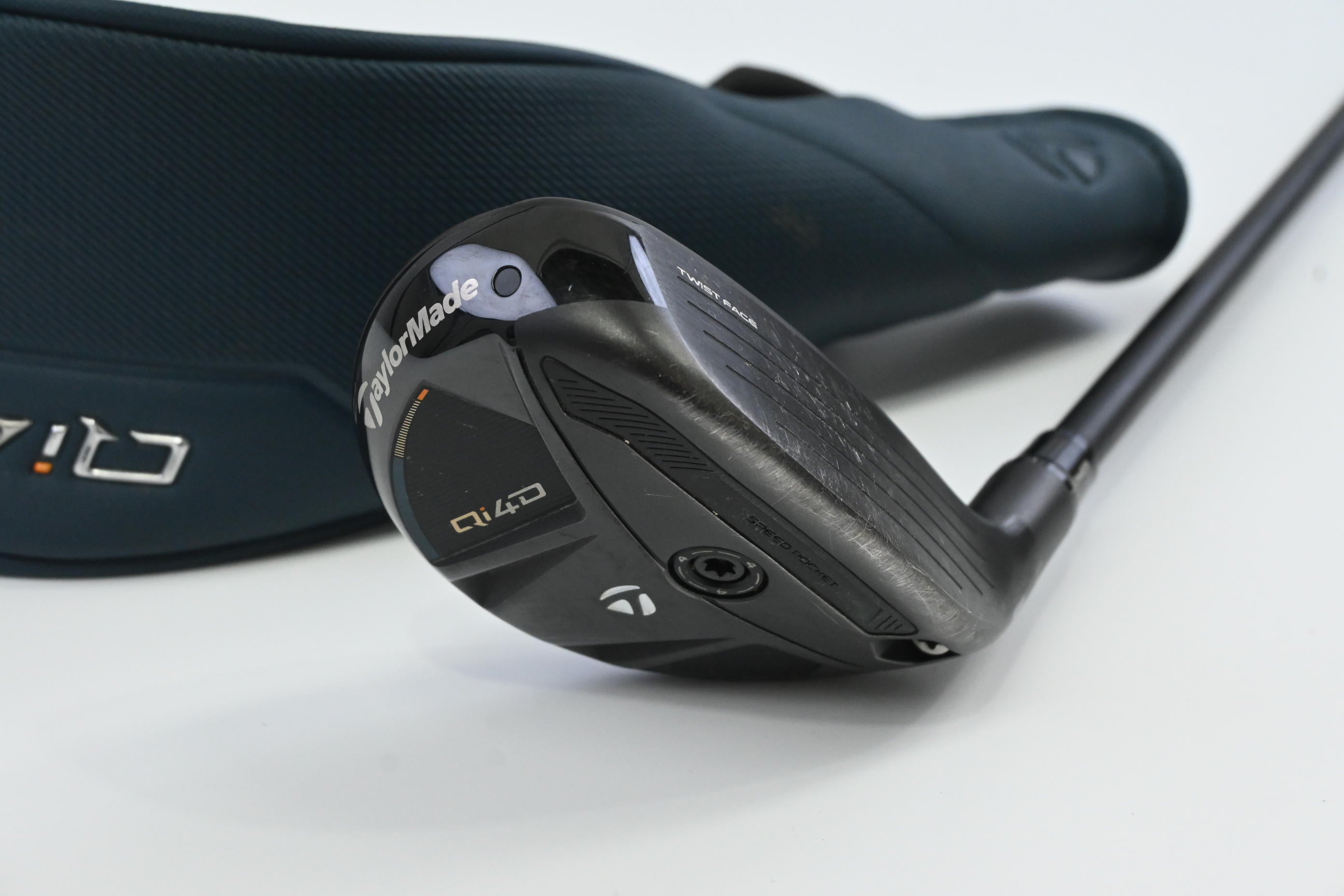 Taylormade Qi4D #2 Hybrid / 17 Degree / Regular Flex KBS Reax 65 Shaft