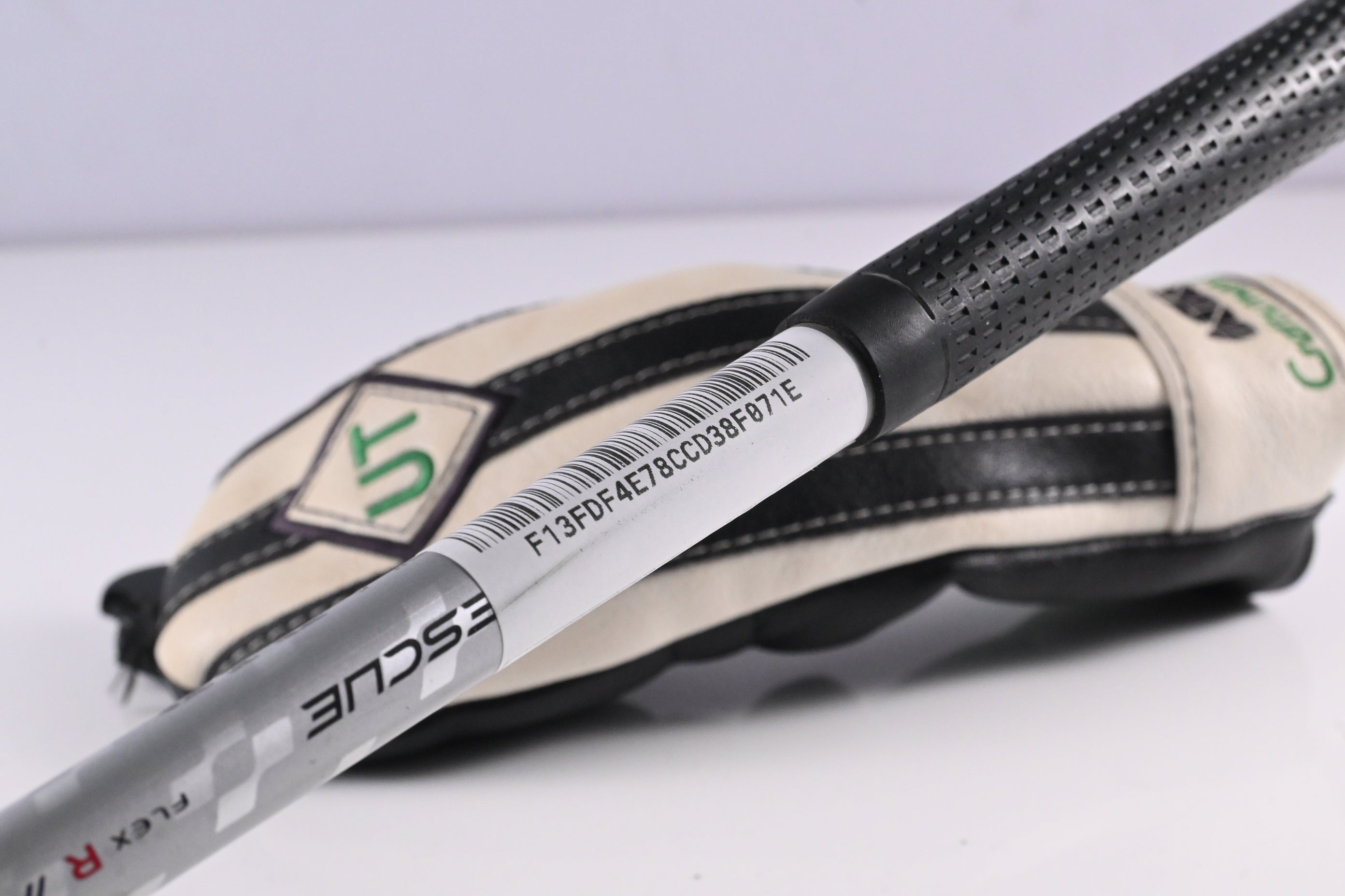 Taylormade Rescue 11 #3 Hybrid / 18 Degree / Regular Flex Aldila RIP 65 Shaft