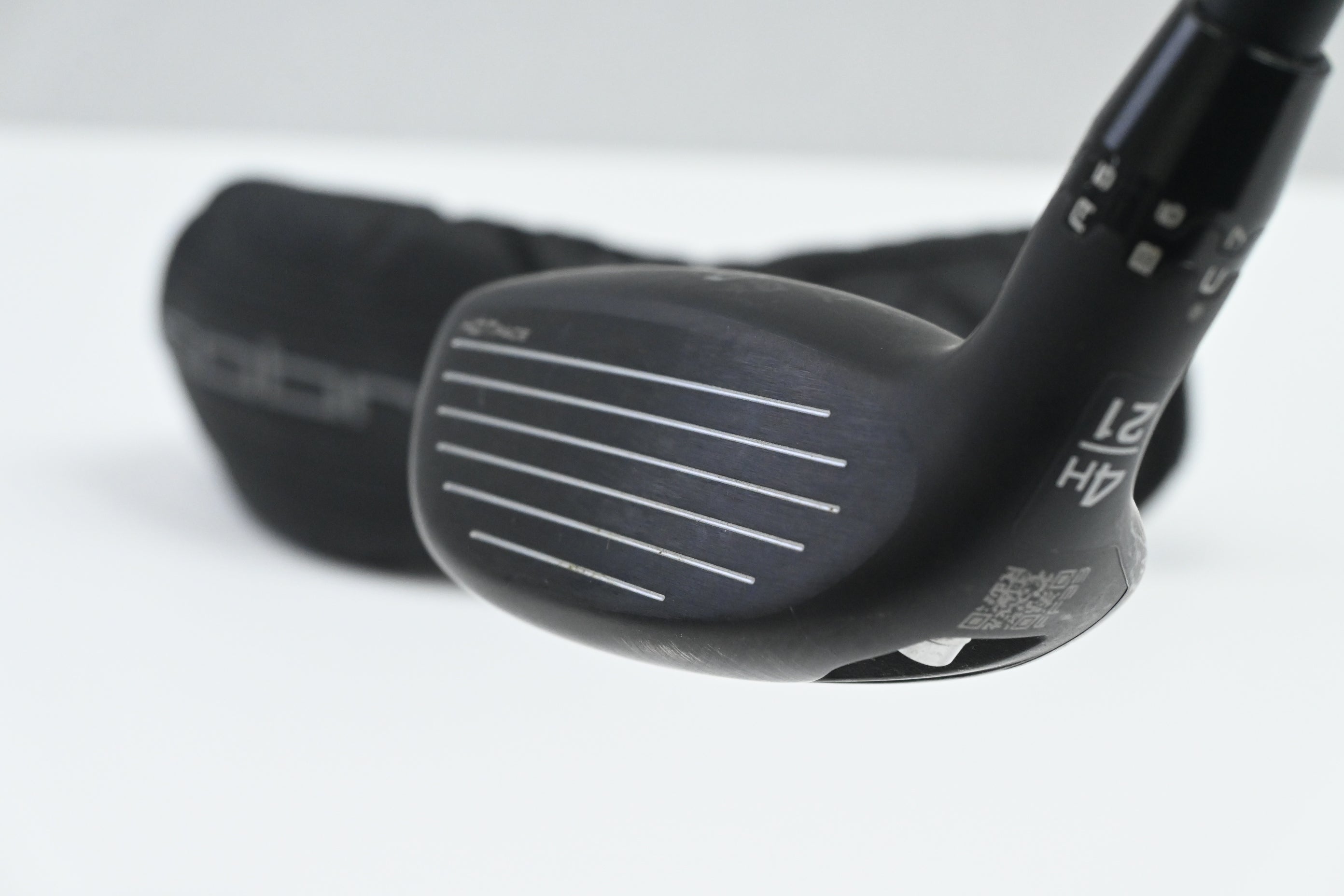 Cobra DS-Adapt #4 Hybrid / 21 Degree / Regular Flex KBS PGH 75 Shaft