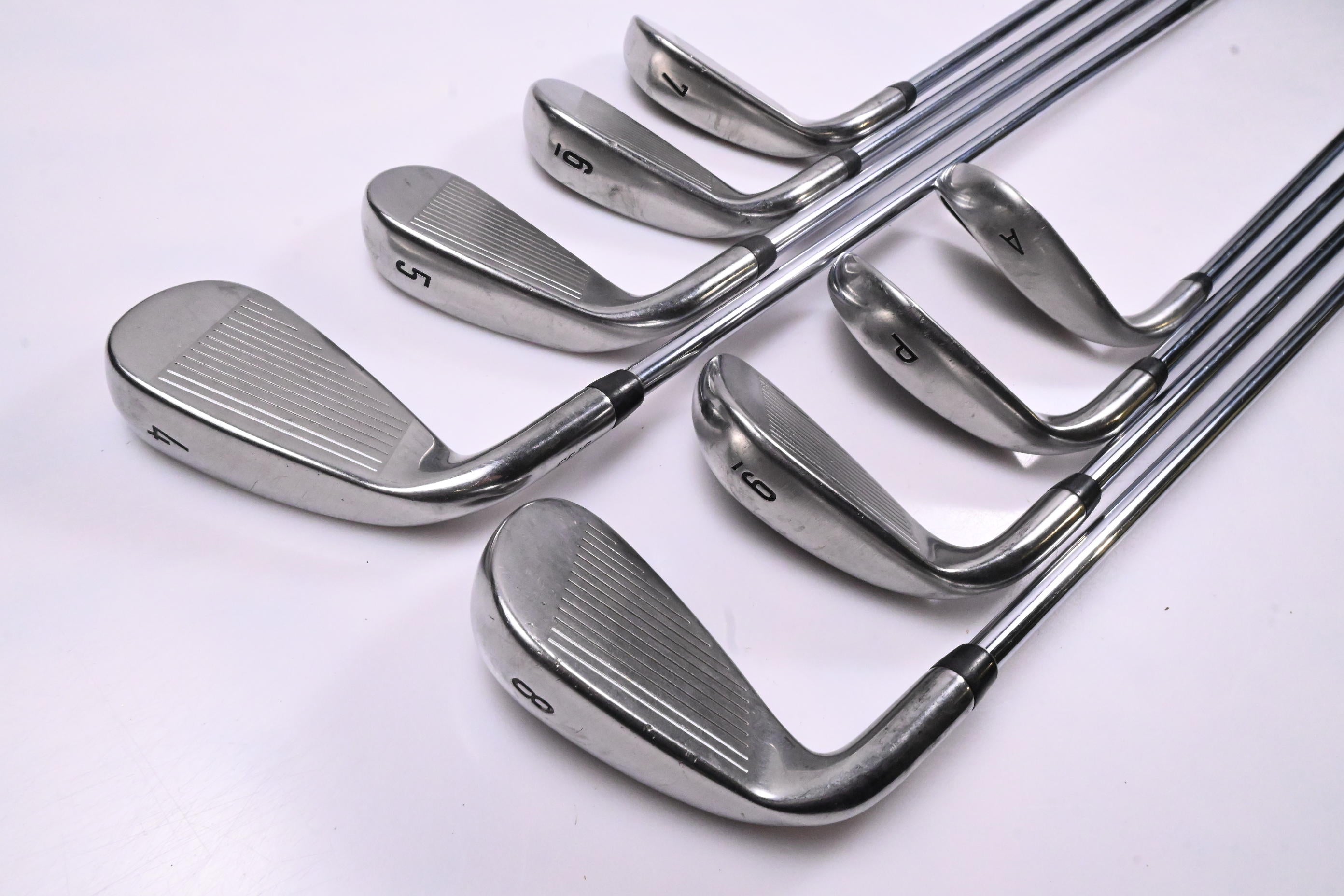 Callaway Rogue Irons / 4-PW+GW / Regular Flex XP ST15 95 R300 Shafts