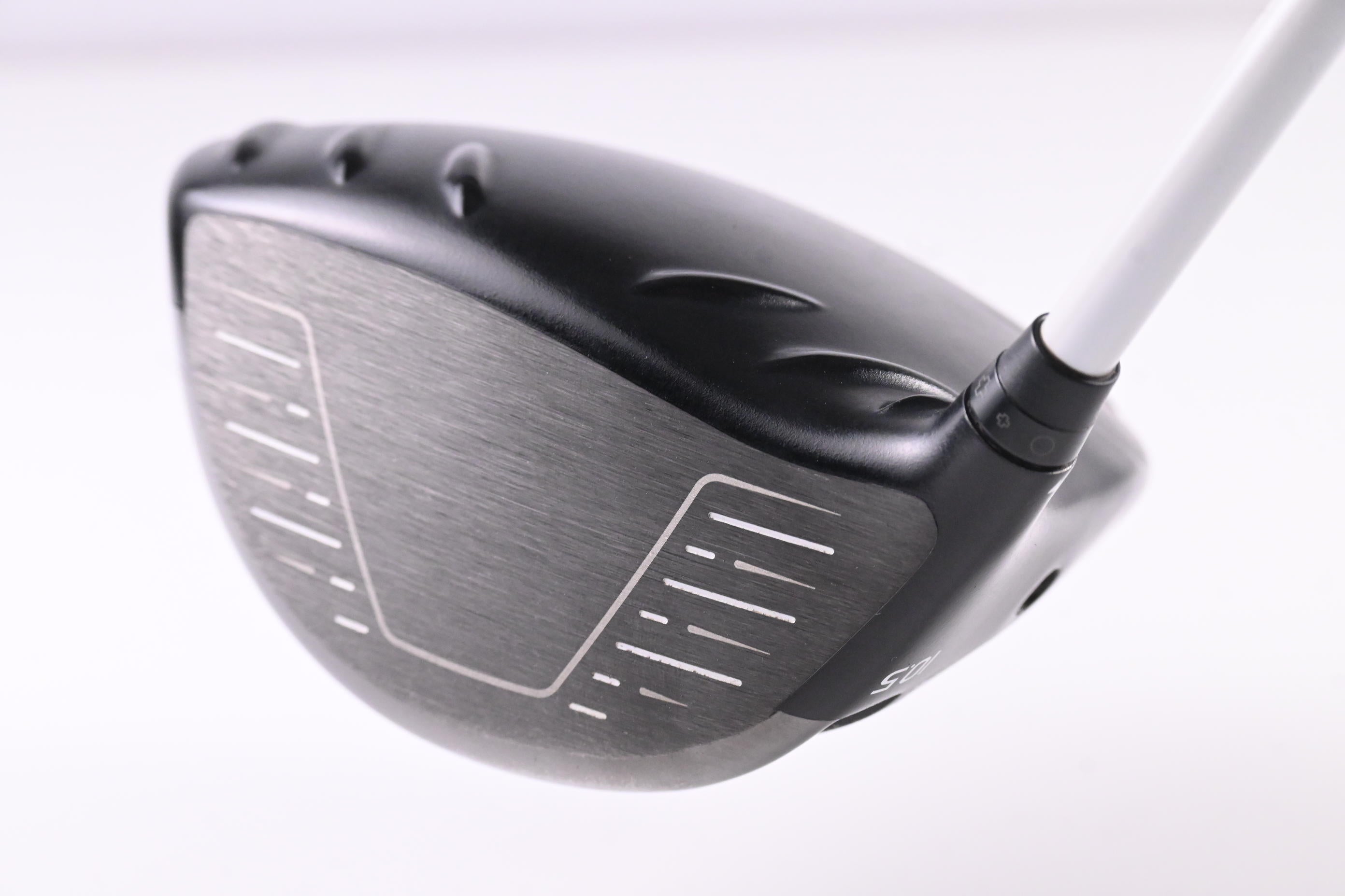 Ping G425 Max Driver / 10.5 Degree / Regular Flex Aldila RIP NV 65 Shaft