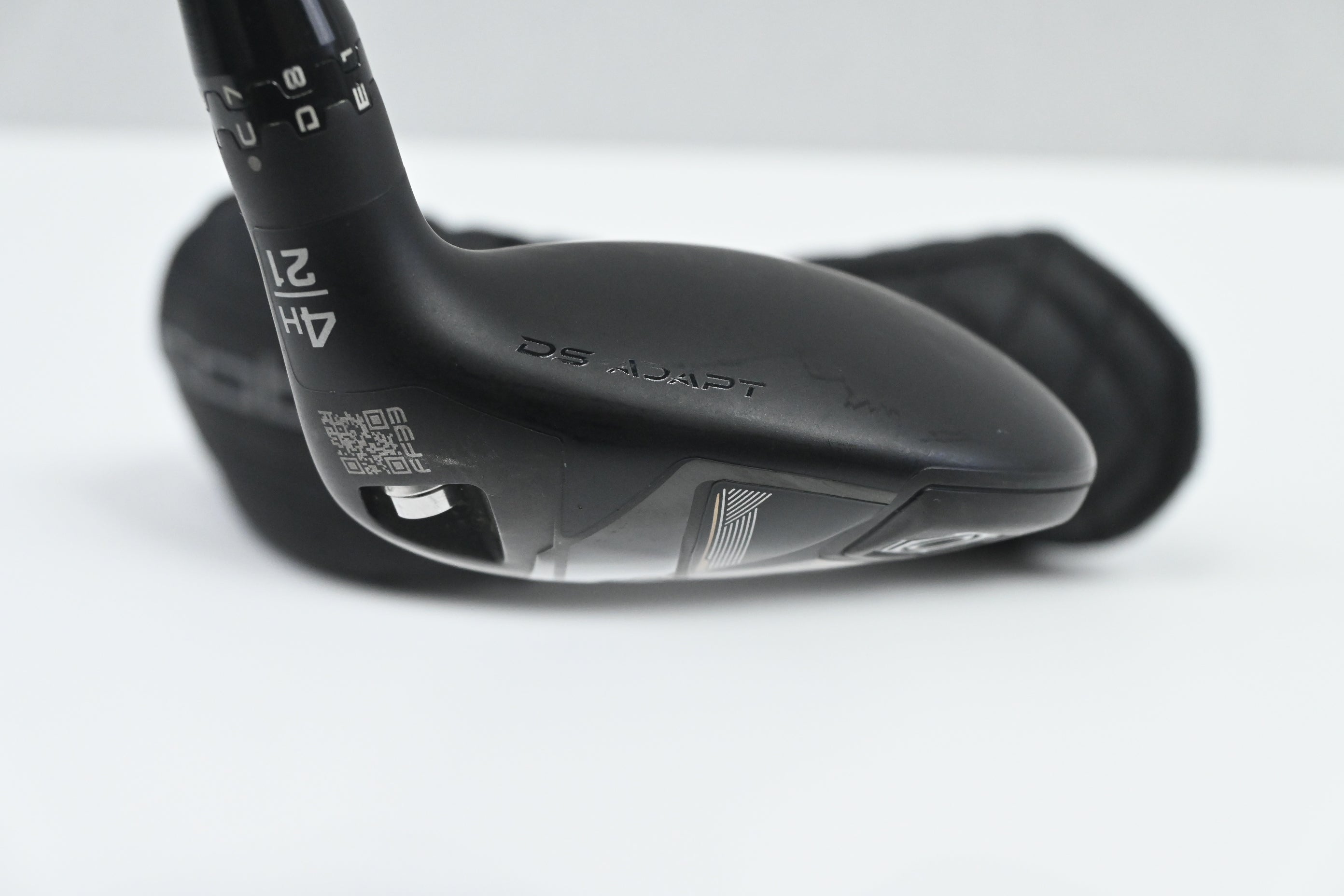 Cobra DS-Adapt #4 Hybrid / 21 Degree / Regular Flex KBS PGH 75 Shaft