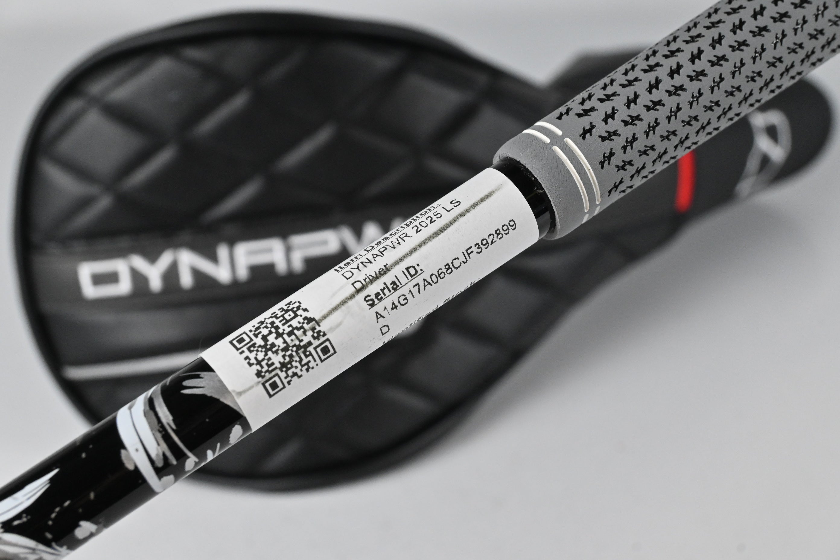 Wilson DYNAPWR 2025 LS Driver / 9 Degree / Stiff Flex Kai'li White 60 Shaft