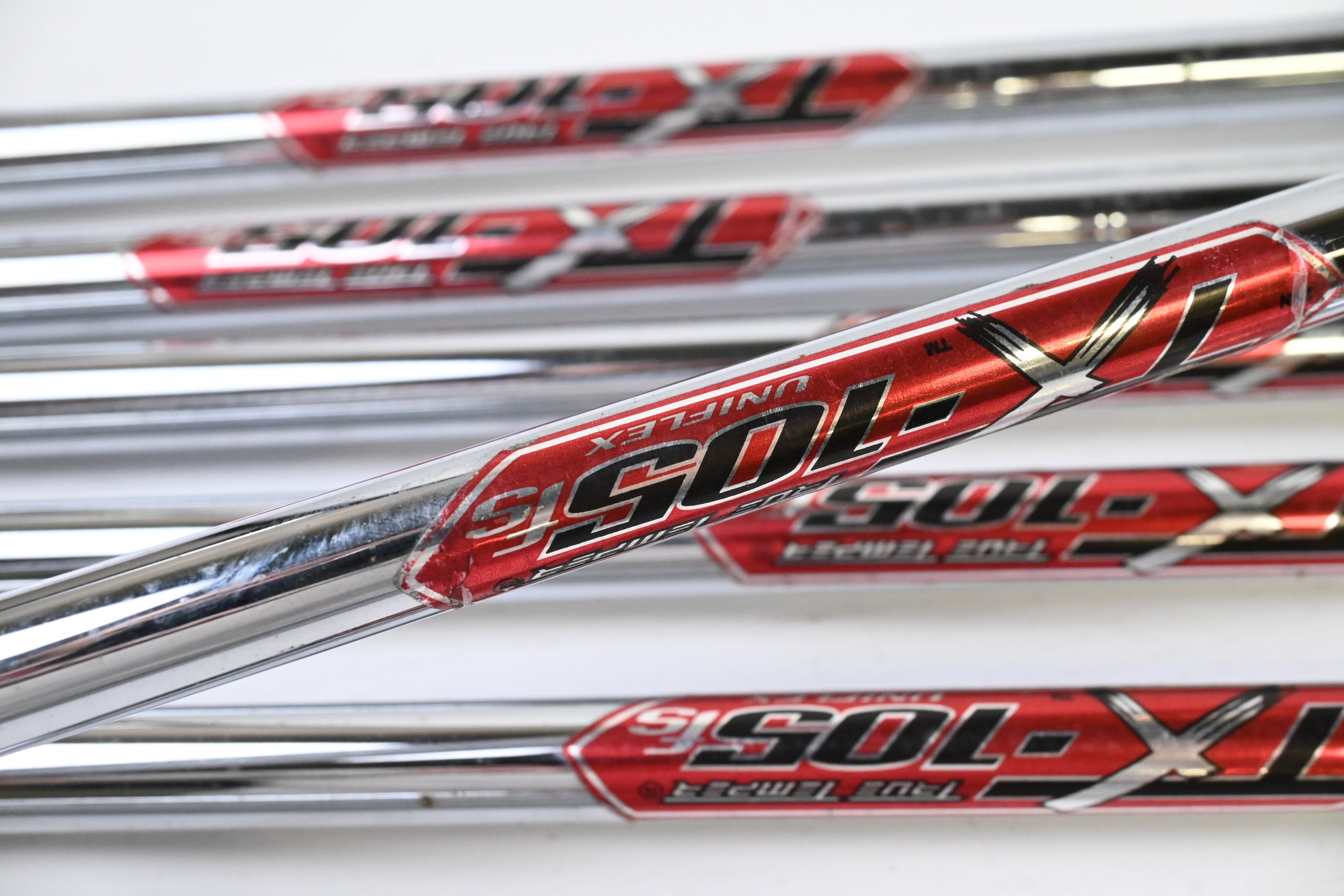 Wilson Di7 Irons / 4-PW / Uniflex XP-105 Shafts