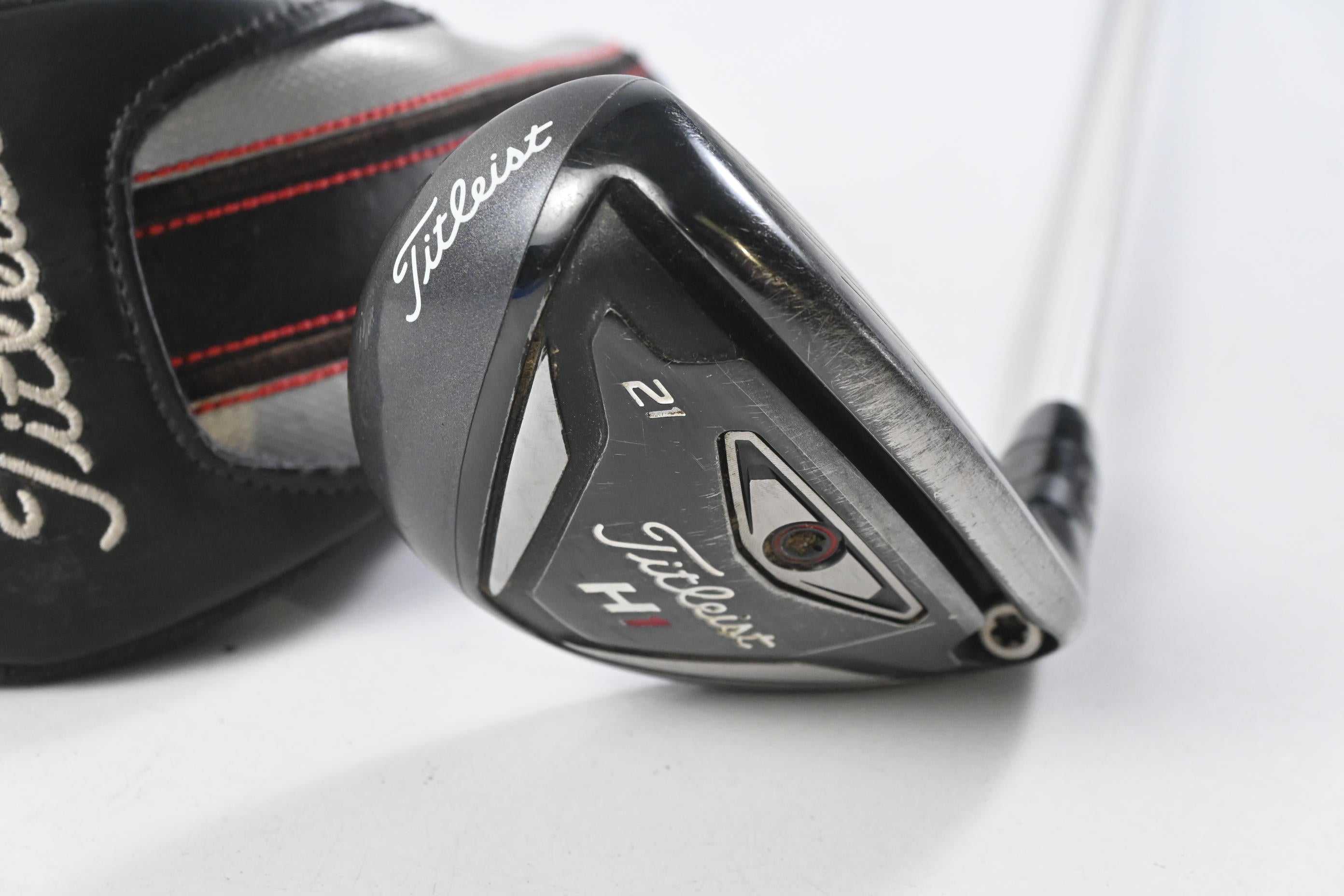Titleist 816 H1 #3 Hybrid / 21 Degree / Stiff Flex Aldila Rogue Black 85 Shaft