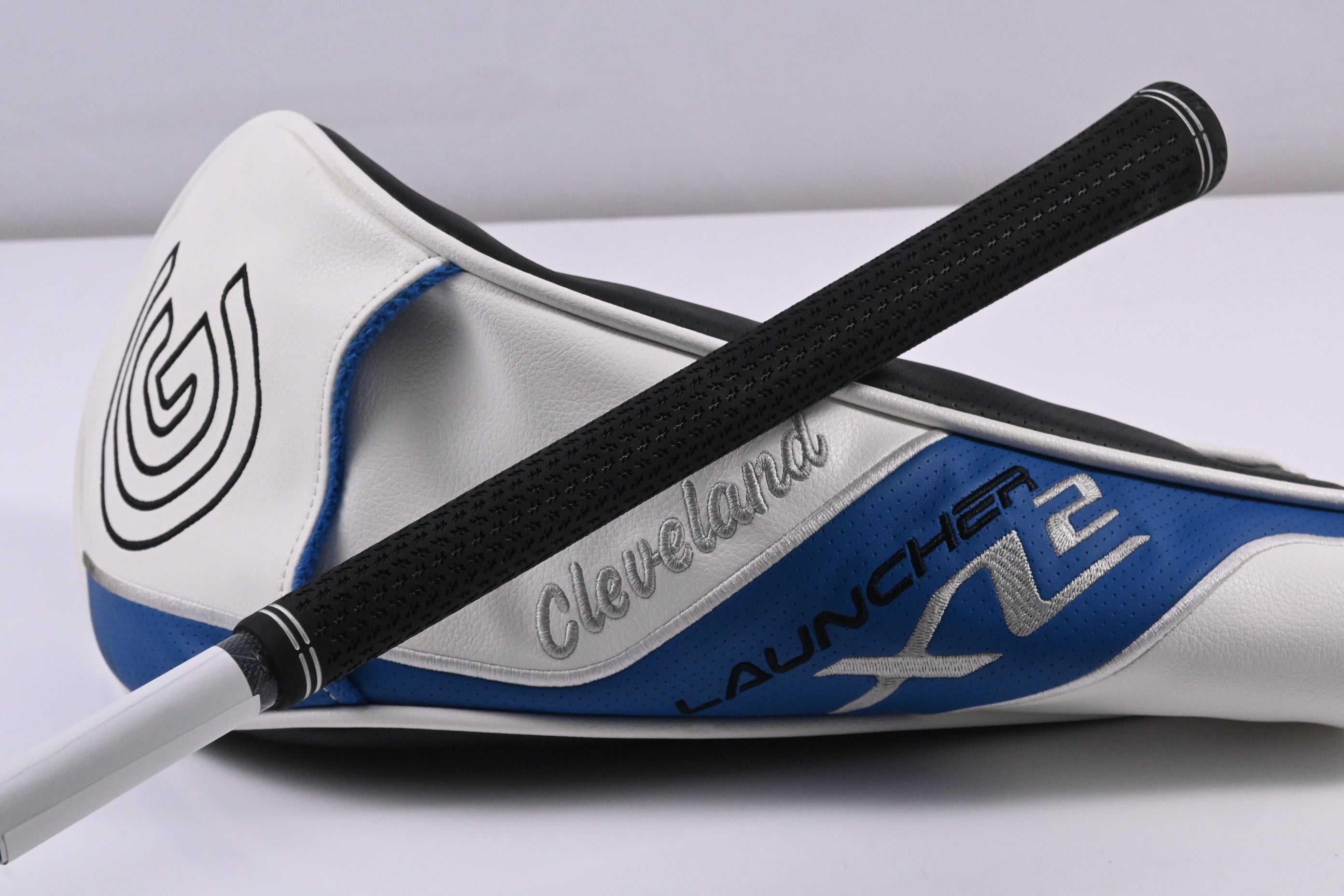 Cleveland Launcher XL 2 Driver / 9 Degree / Stiff Flex Tensei AV Raw Blue 55