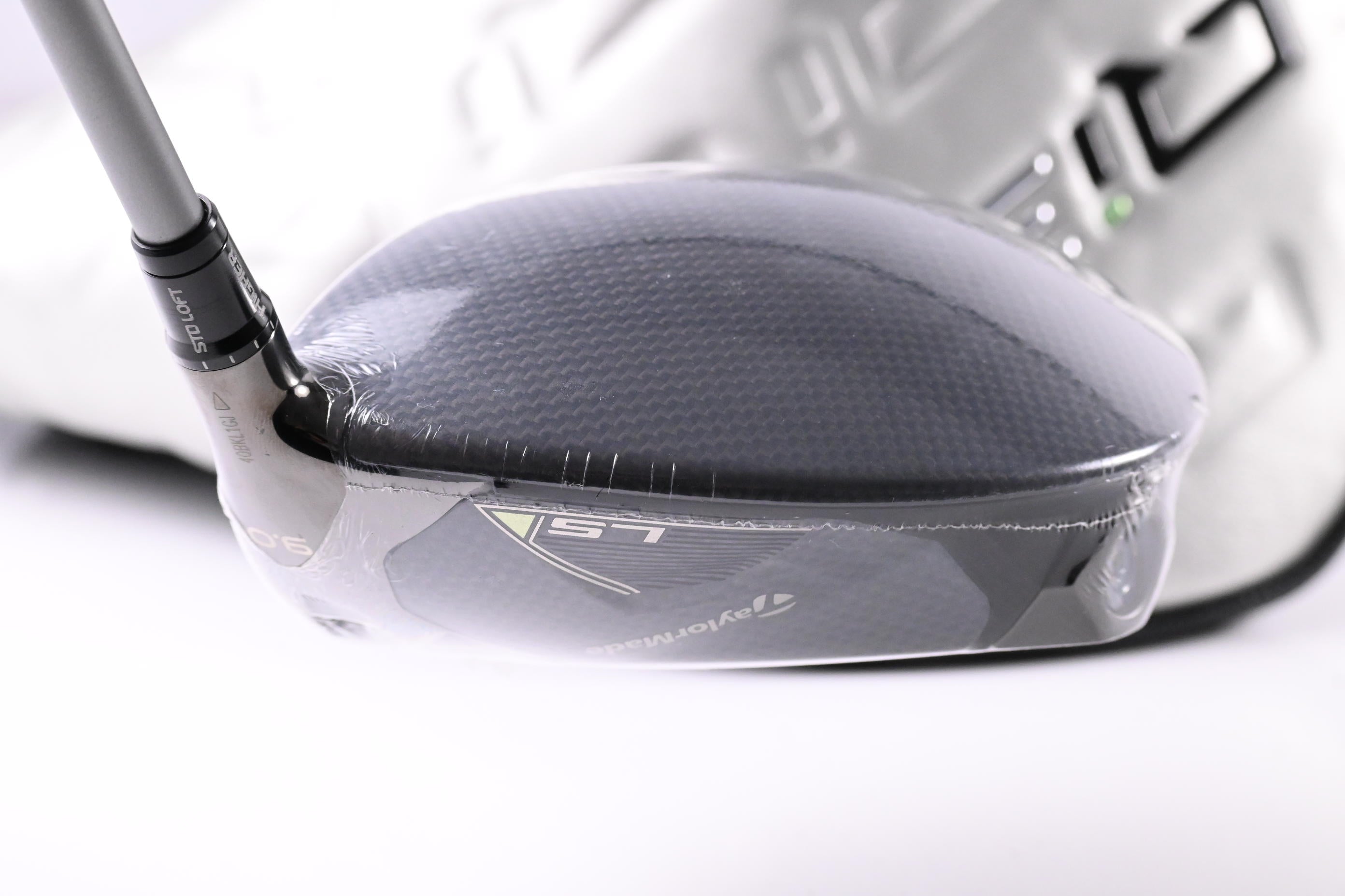 Taylormade Qi35 LS Driver / 9 Degree / Regular Flex Air Speeder 50 Shaft