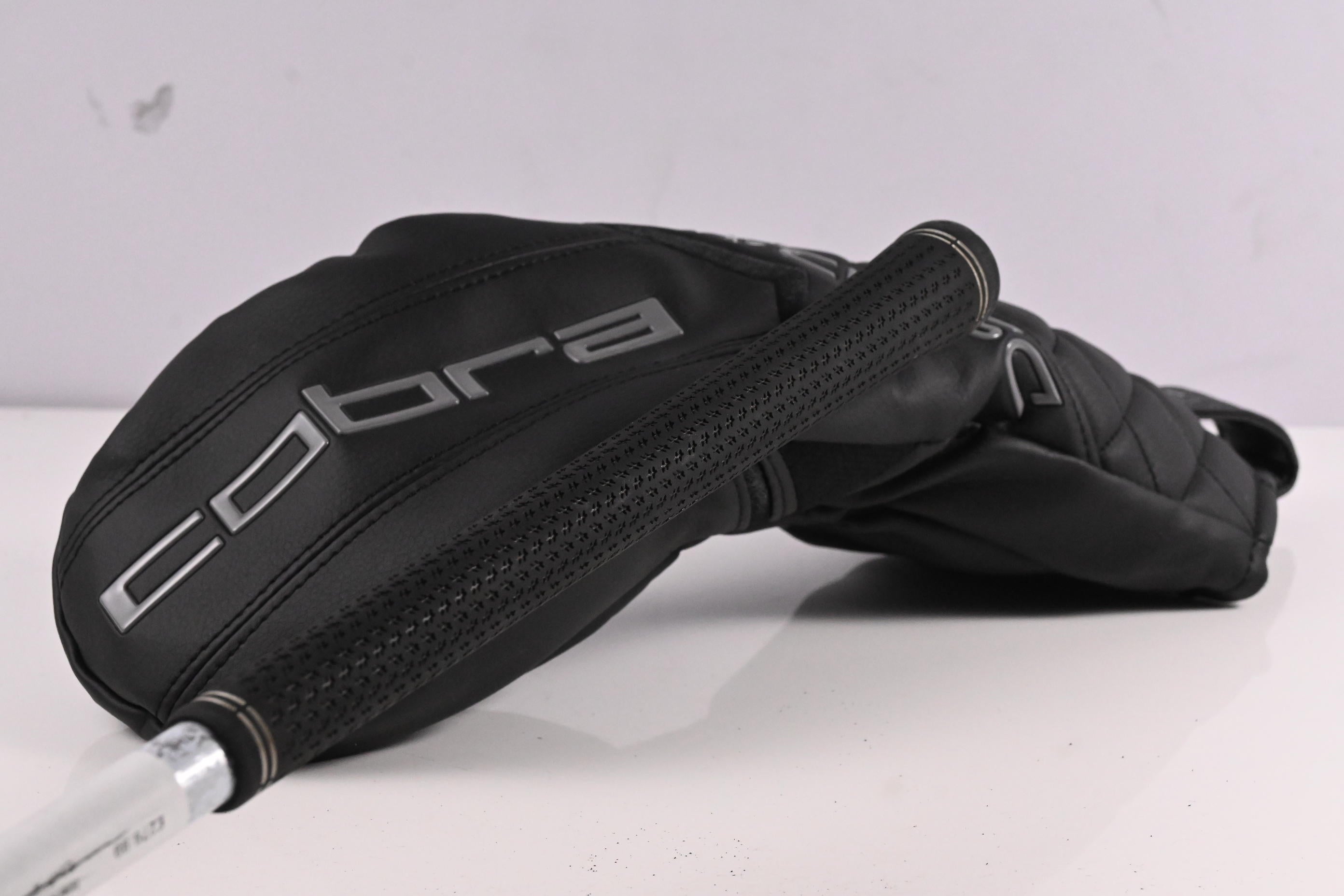 Cobra DS-Adapt LS Driver / 9 Degree / Stiff Flex Denali Black 60 Shaft