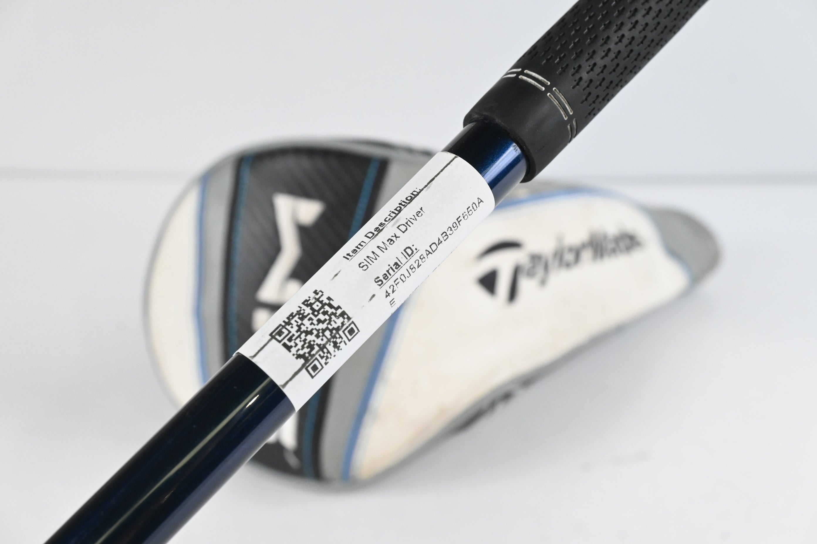 Taylormade SIM Max Driver / 10.5 Degree / Regular Flex Fujikura Ventus Blue 6 Shaft