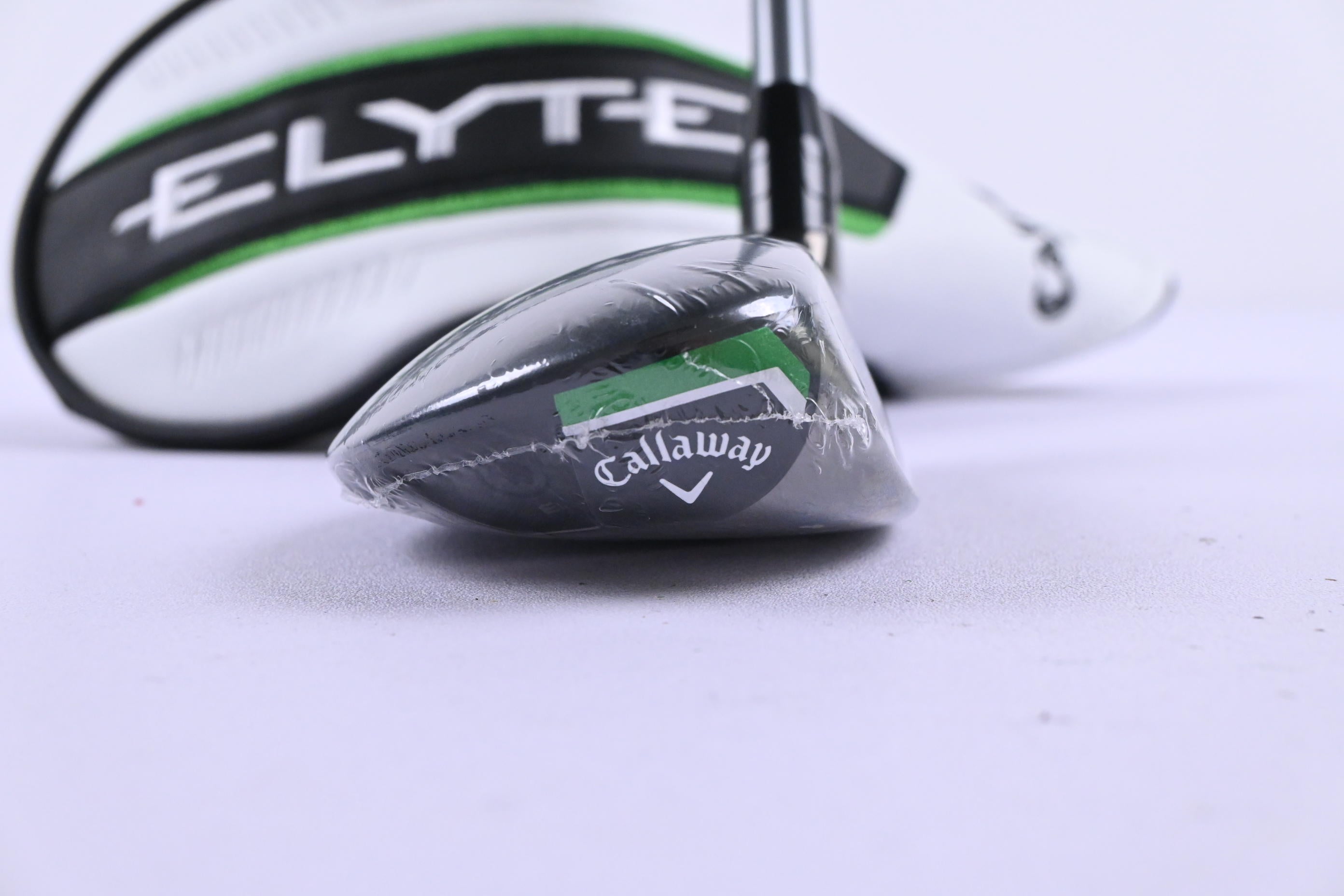 Callaway Elyte #4 Hybrid / 22 Degree / Regular Flex Denali Charcoal 60 Shaft