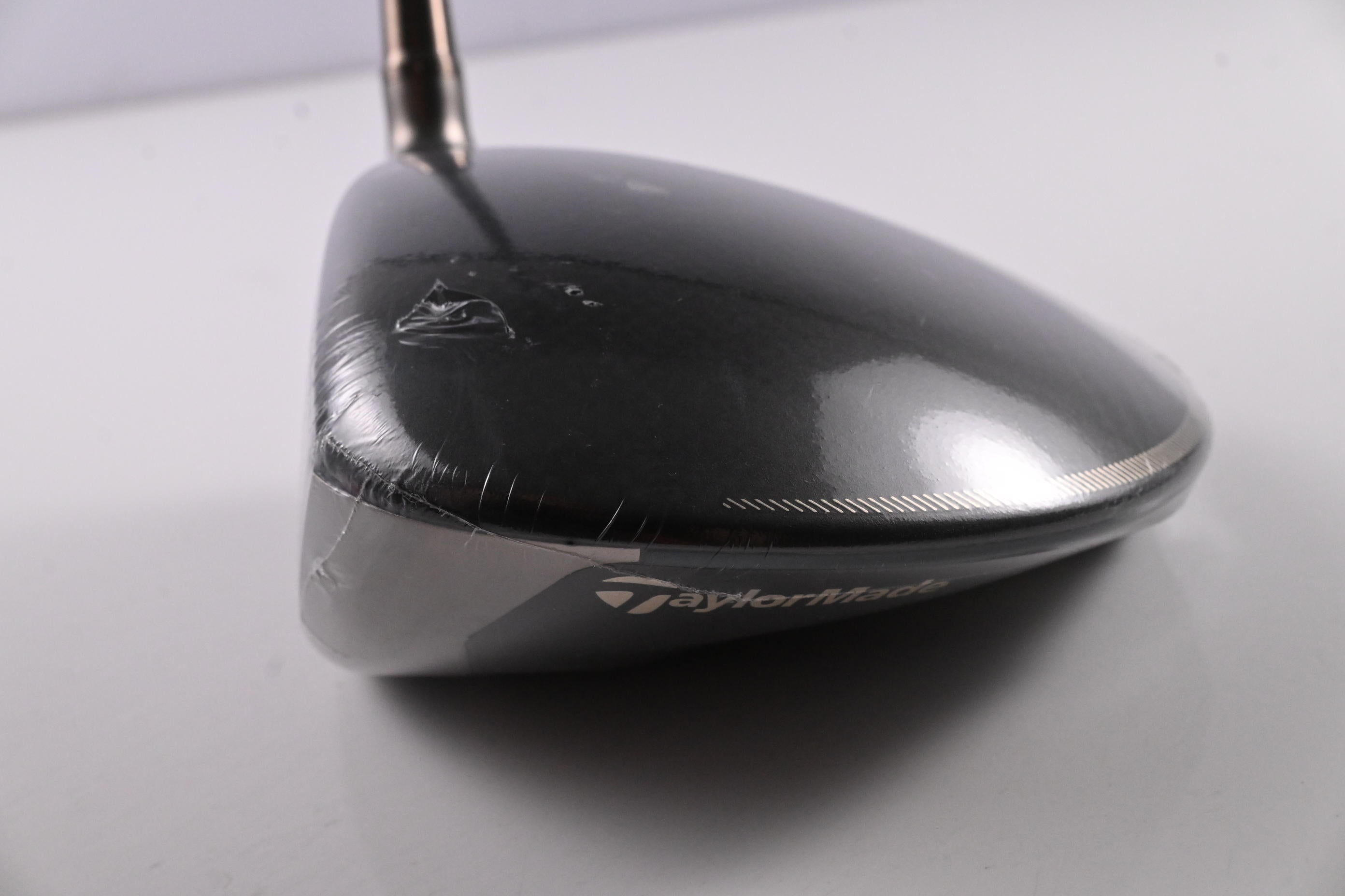 Left Hand Taylormade Qi4D Max Lite Driver / 10.5 Degree / Regular Flex Reax Blue