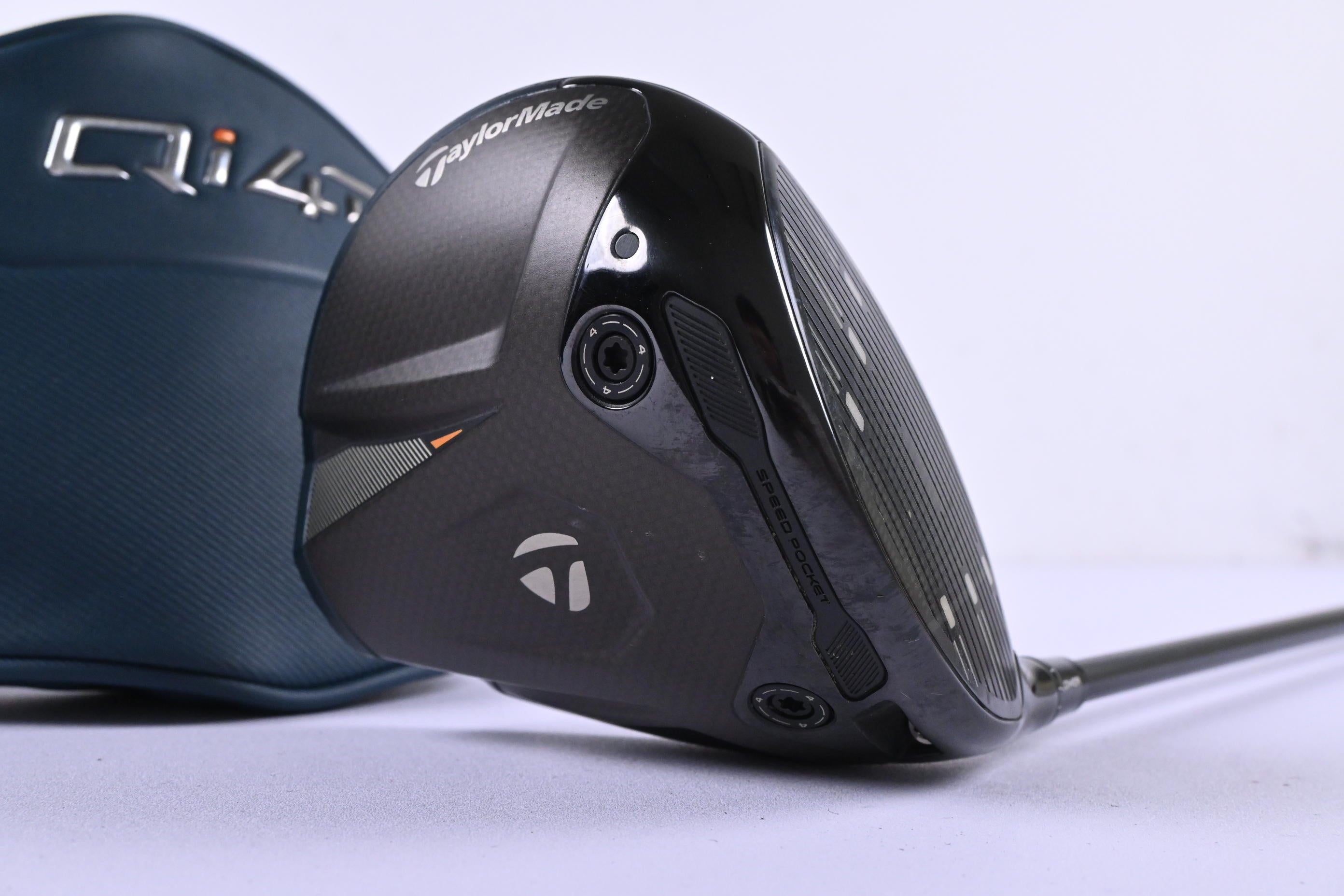 Taylormade Qi4D Driver / 10.5 Degree / Regular Flex UST Helium Nanocore 5