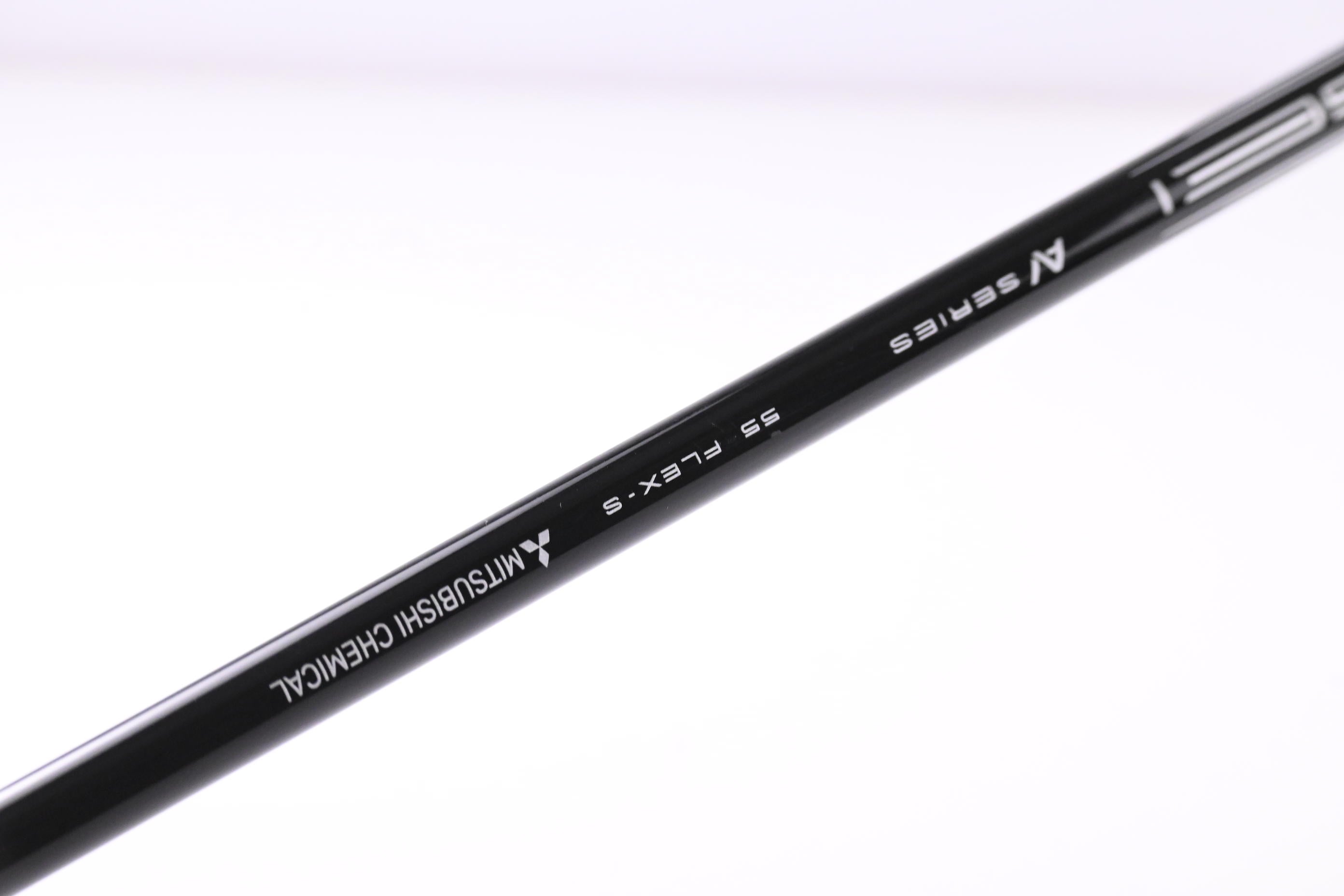 Titleist GT2 Driver / 9 Degree / Stiff Flex Tensei AV Blue 55 w/ SFW Shaft
