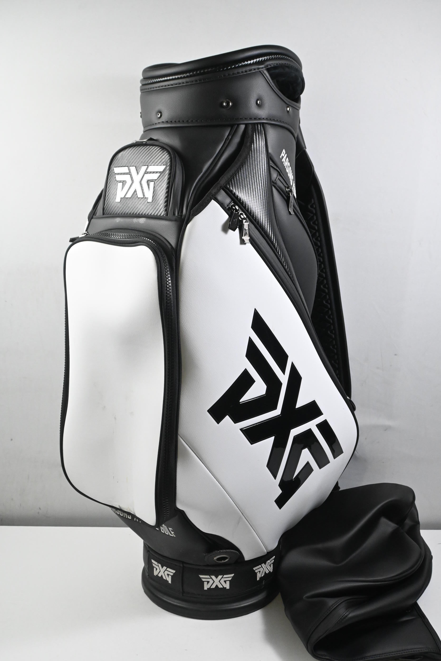 PXG Tour Bag / 6-Way Divider / Black & White