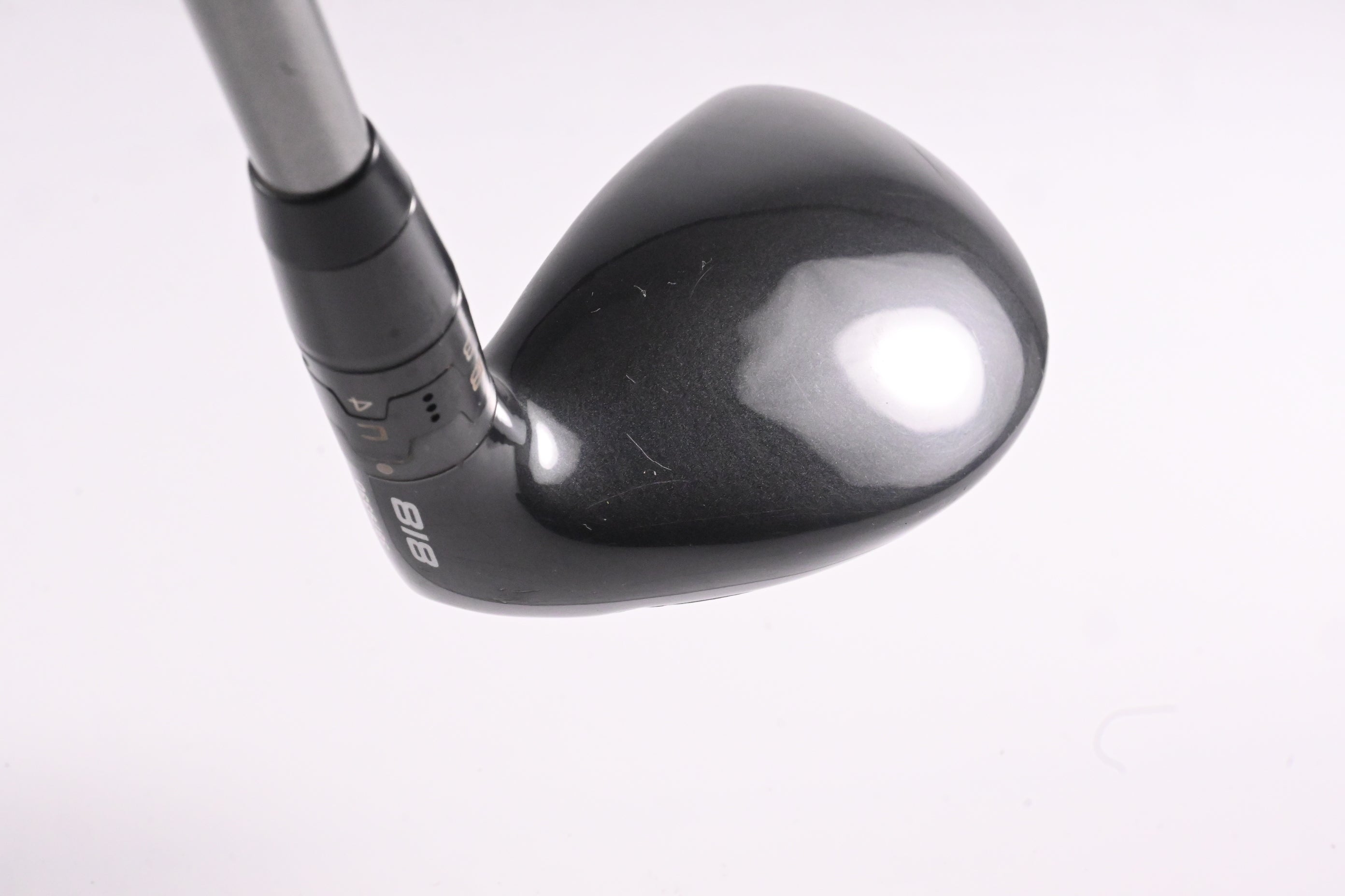 Titleist 818 H2 #3 Hybrid / 19 Degree / X-Flex Aldila Rogue M.AX 85 Shaft