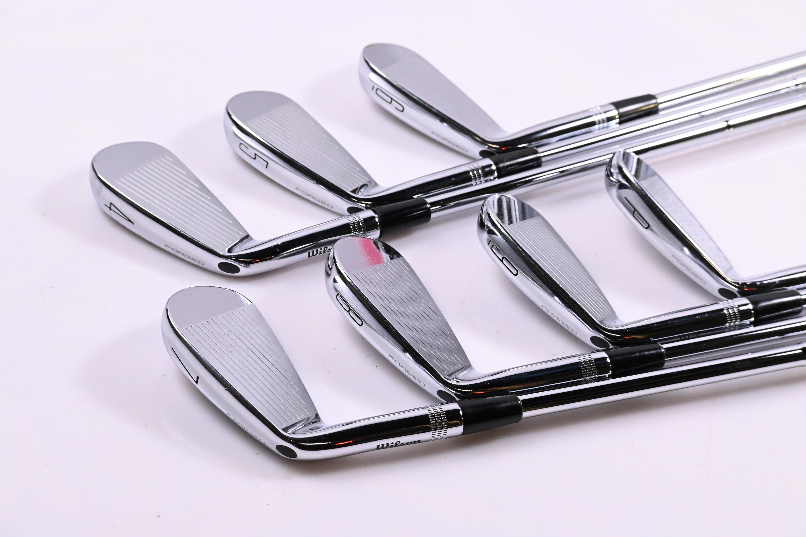 Wilson Staff Model Blade 2024 Irons / 4-PW / Stiff Flex Dynamic Gold Mid 115