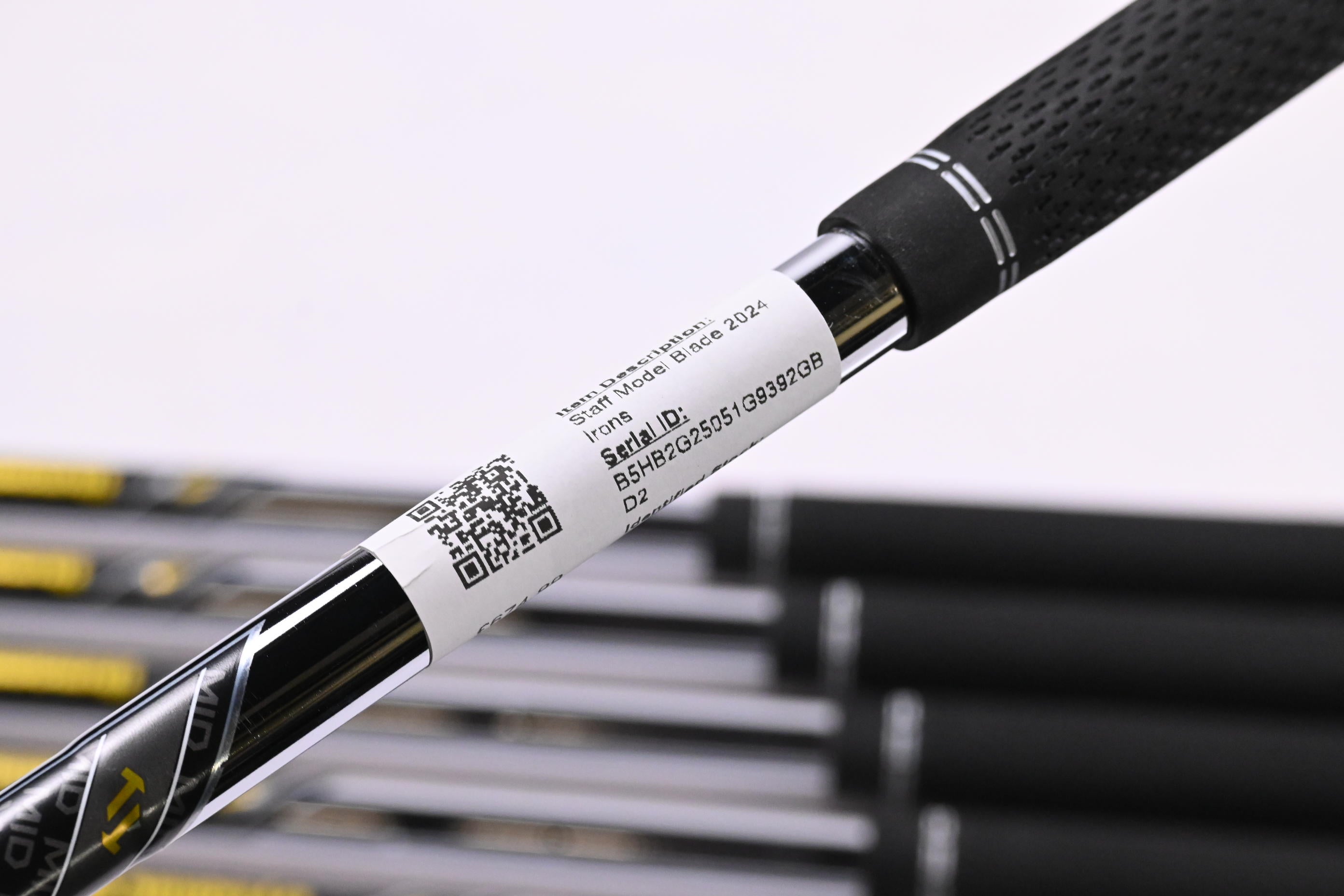 Wilson Staff Model Blade 2024 Irons / 4-PW / Stiff Flex Dynamic Gold Mid 115