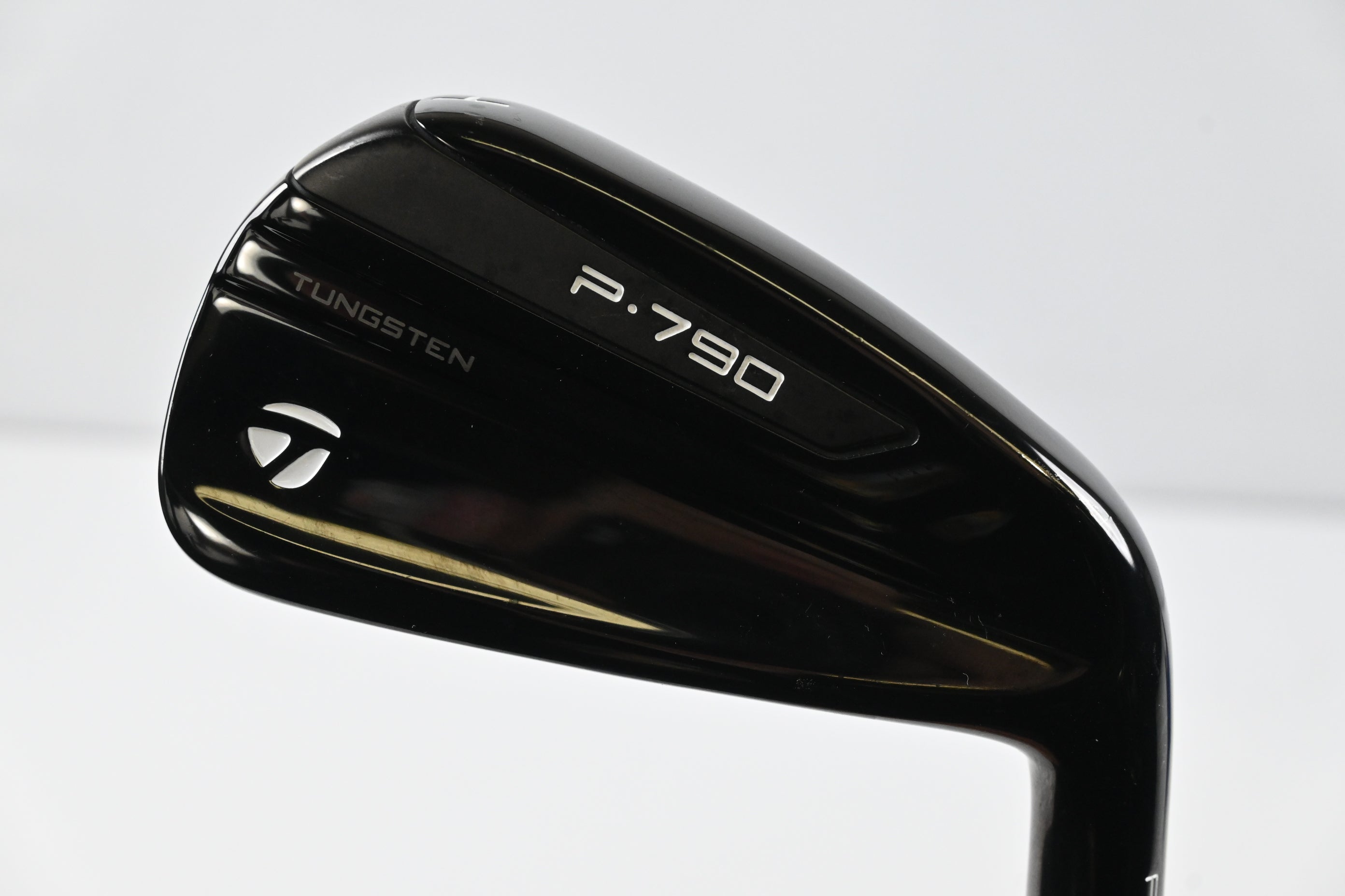 Taylormade P790 2019 Black #4 Iron / 21 Degree / Regular Flex Atmos Orange 6