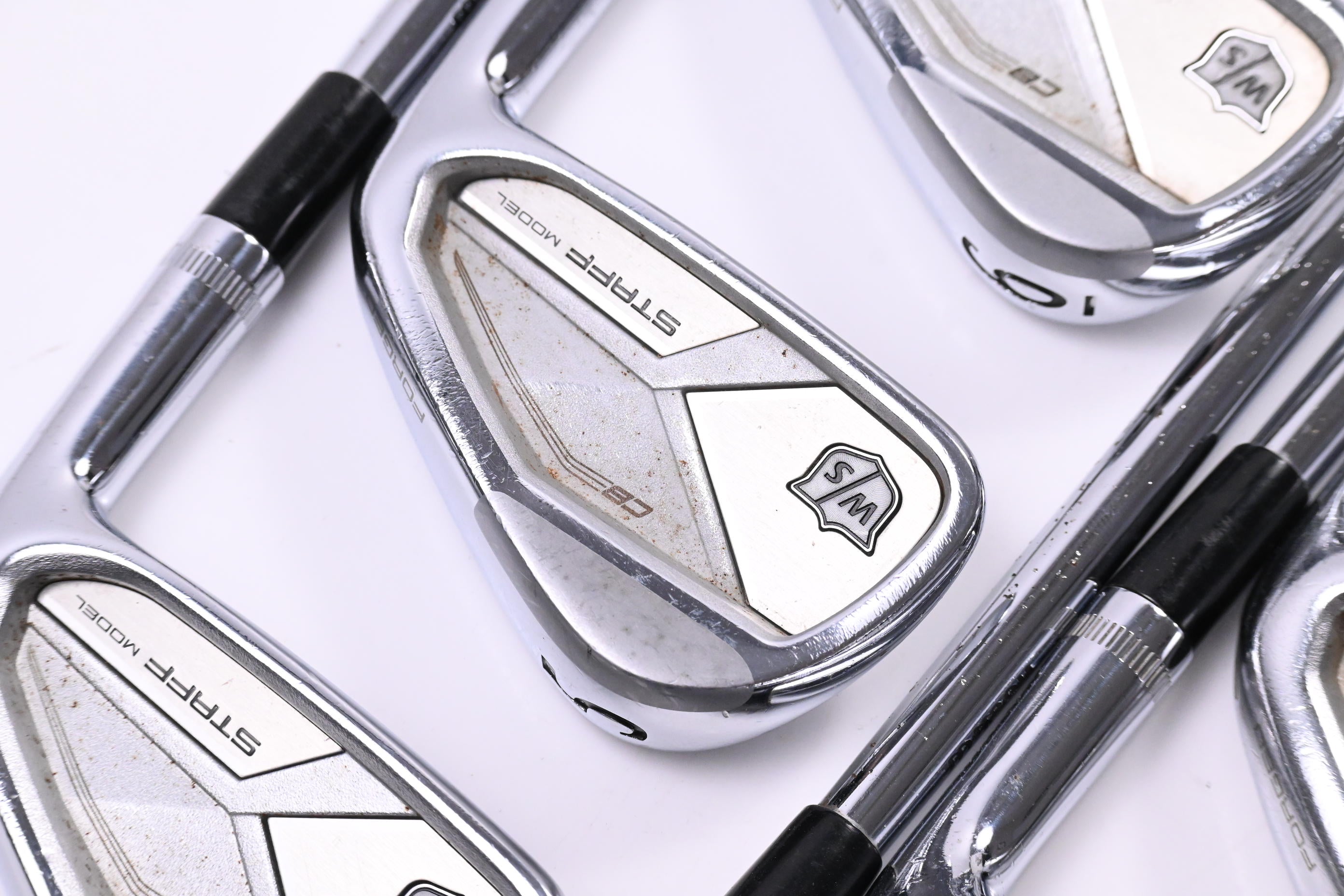 Wilson Staff Model CB 2019 Irons / 4-PW / Regular Flex Dynamic Gold R300 Shafts