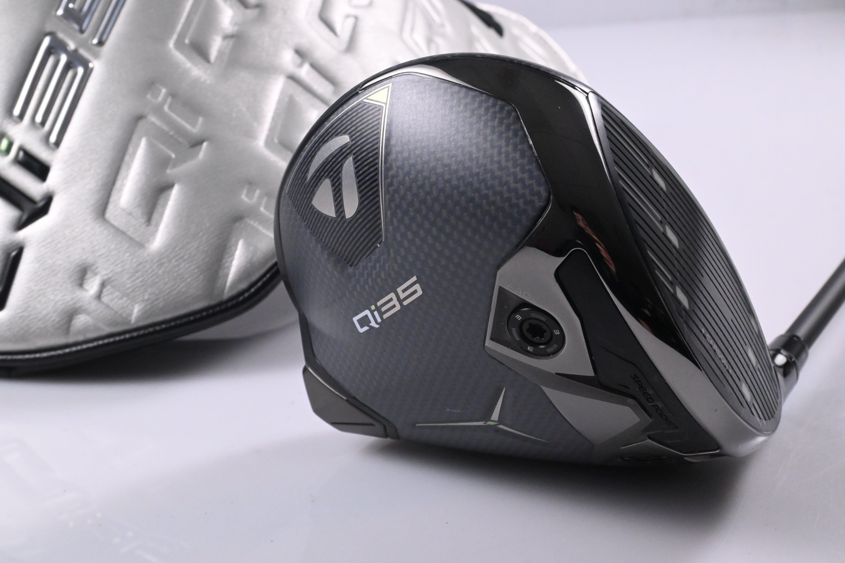 Taylormade Qi35 LS Driver / 9 Degree / Stiff Flex Kai'Li Dark Waves White 60