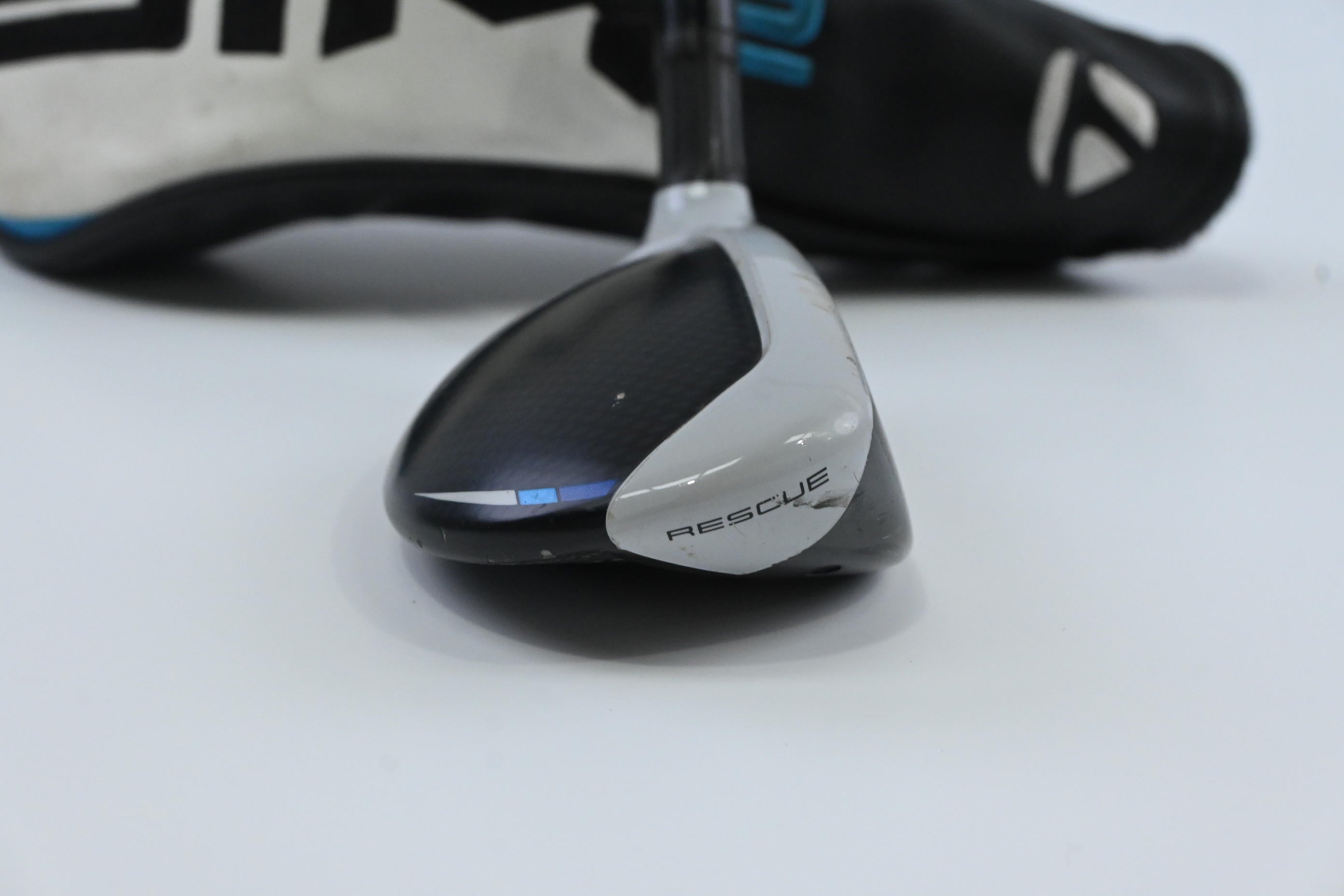 Taylormade SIM2 Max #3 Hybrid / 19 Degree / Regular Flex Fujikura Ventus Blue 6