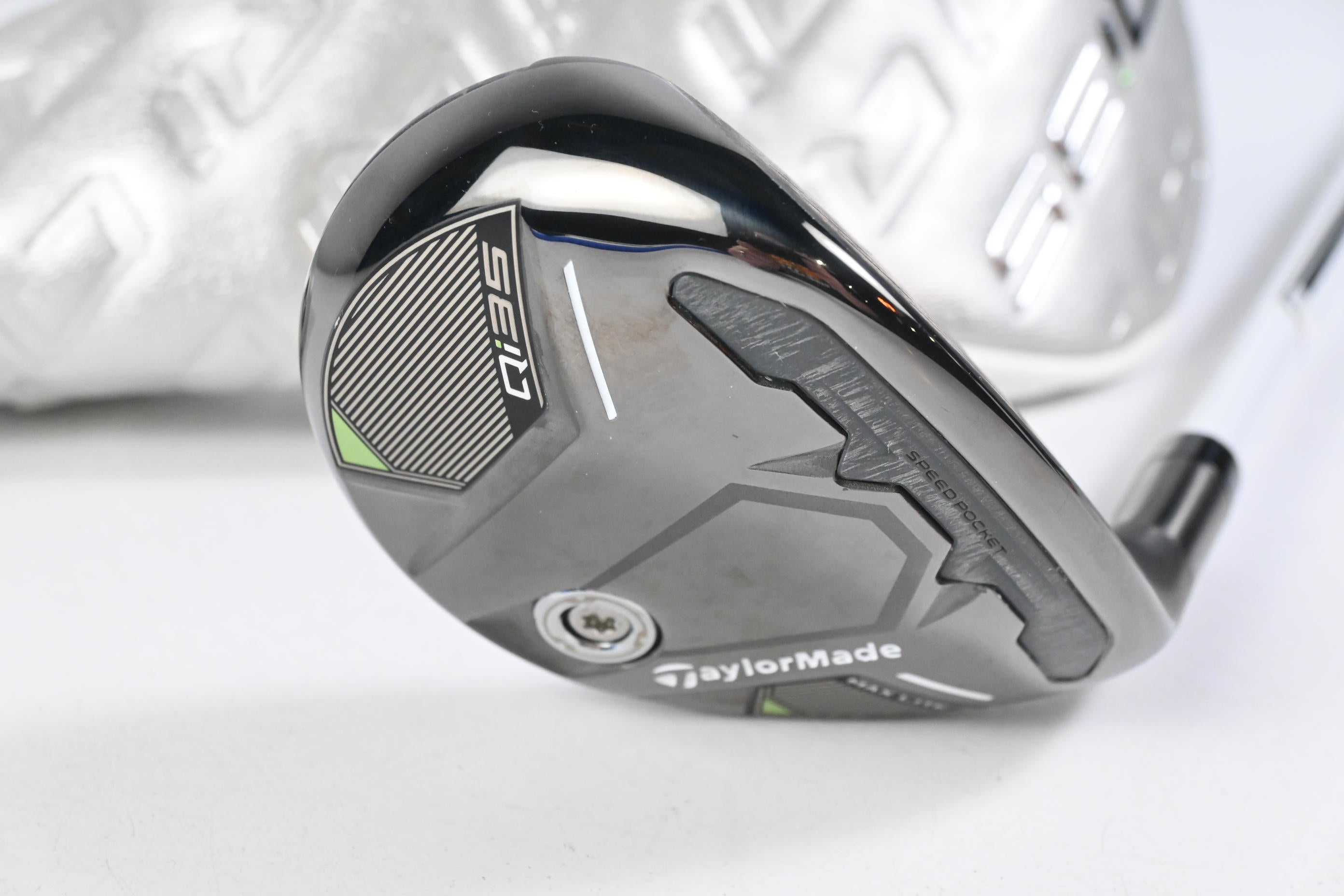 Ladies Taylormade Qi35 Max Lite #6 Hybrid / 31 Degree / Ladies Flex Air Speeder