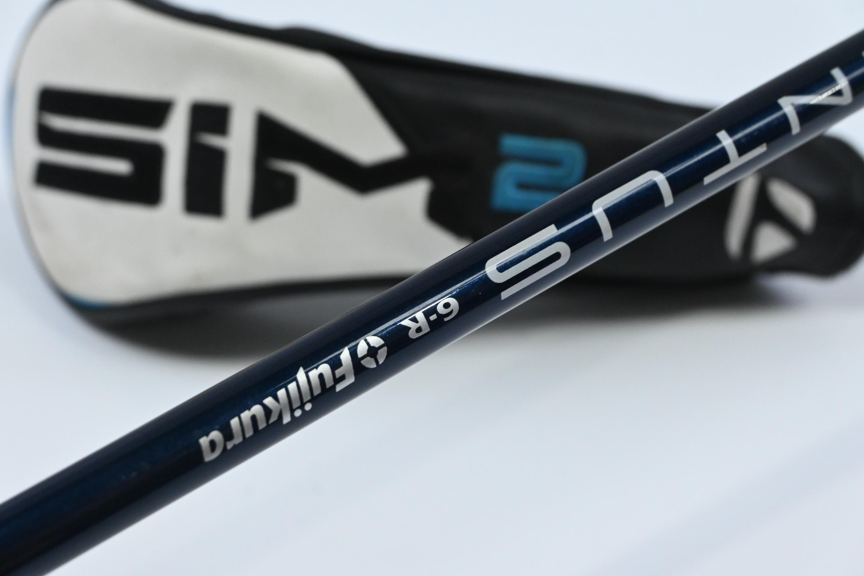 Taylormade SIM2 Max #3 Hybrid / 19 Degree / Regular Flex Fujikura Ventus Blue 6