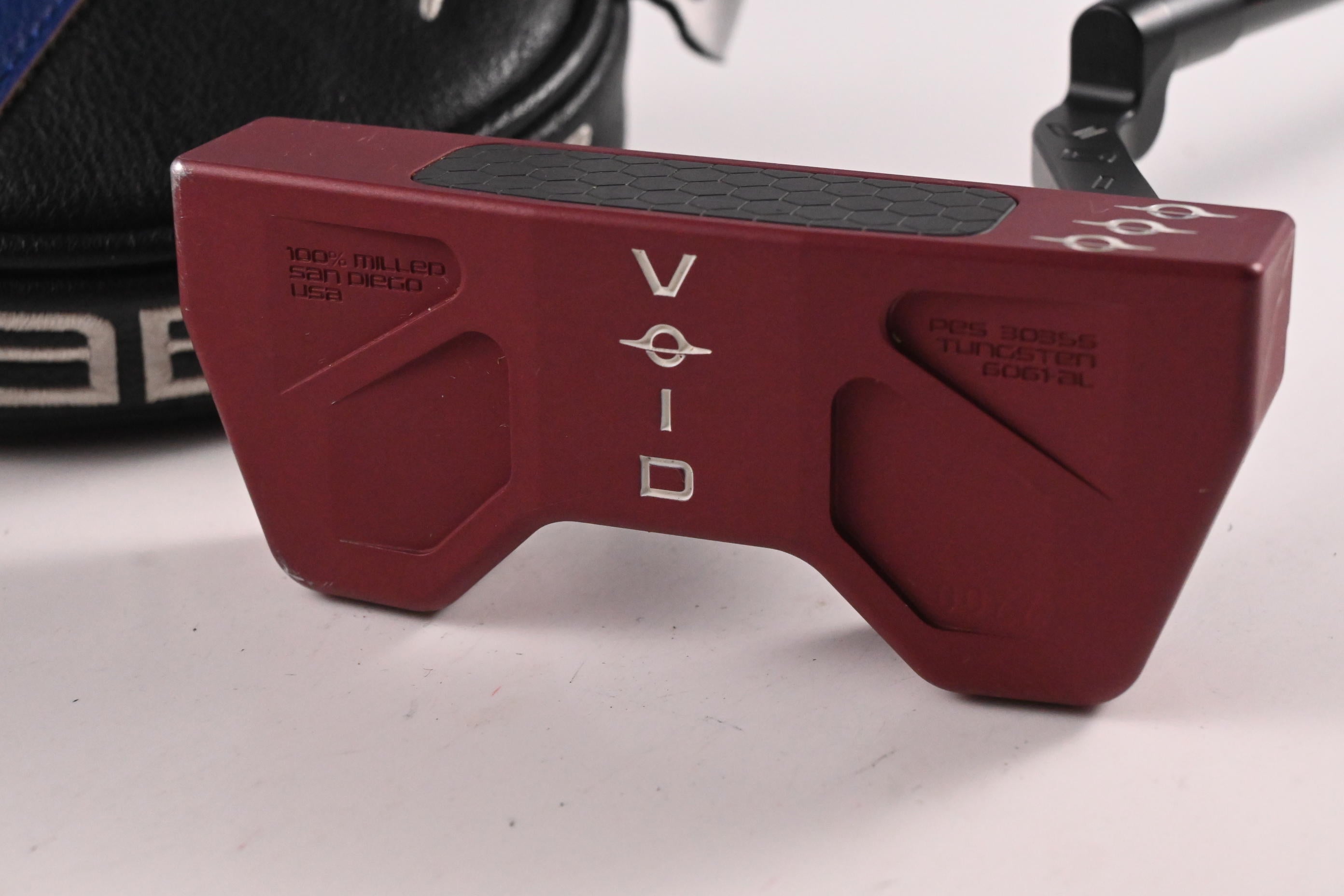 Void Saber Putter / 35 Inch