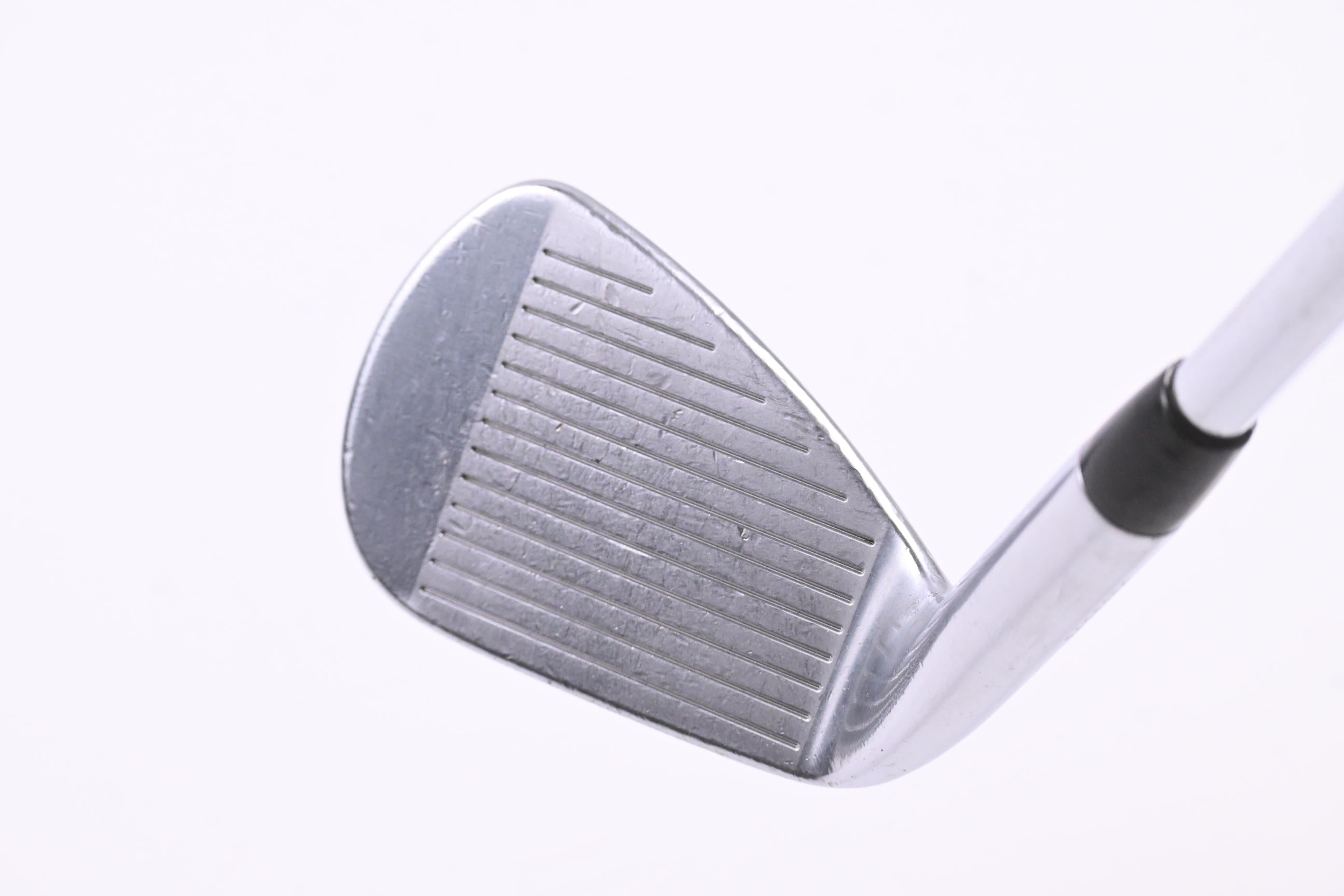 Titleist 620 MB #9 Iron / Stiff Flex Project X LZ 120 Shaft